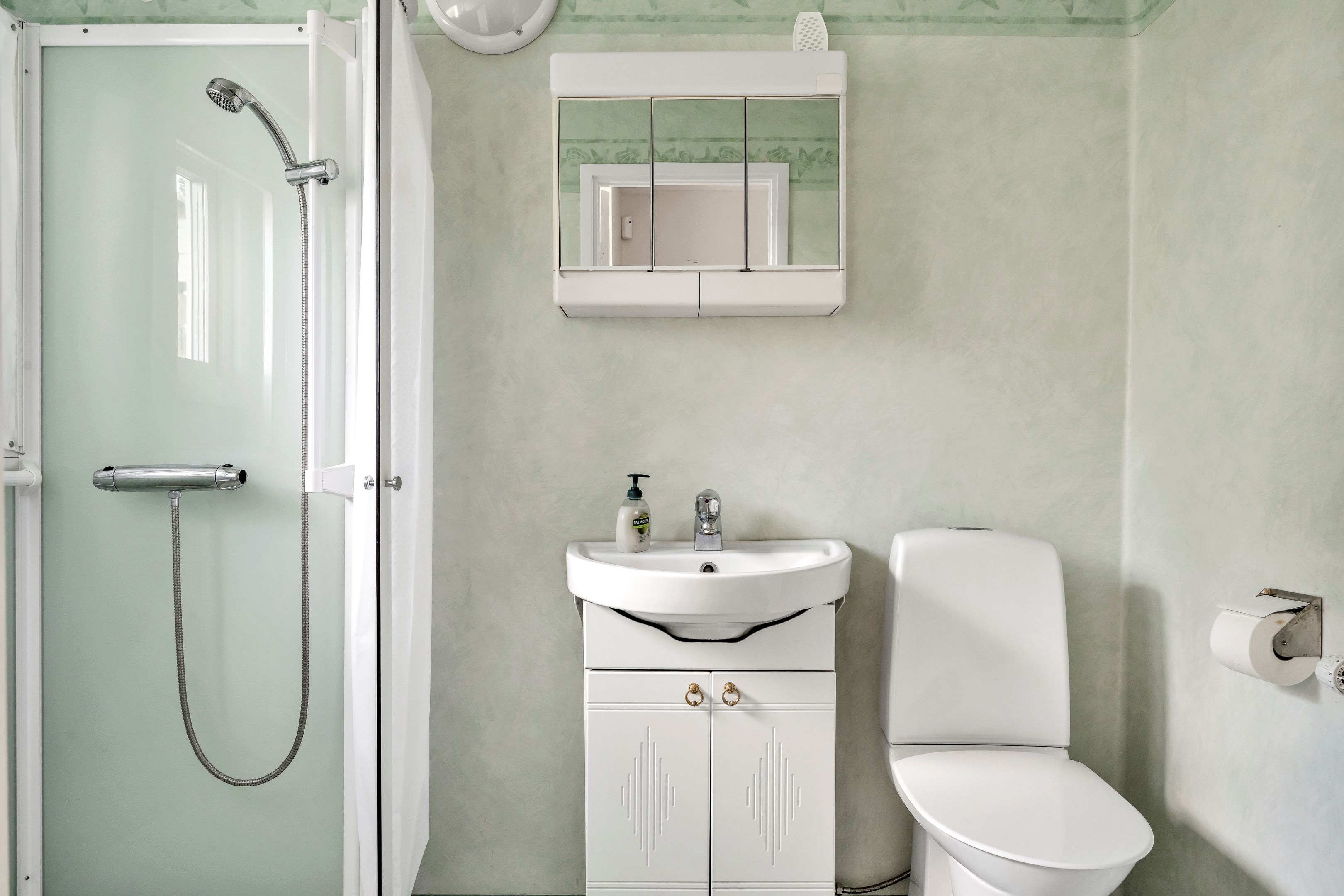 Bostadsbild från Södra Hökhuvudsvägen 3, Såld i Gimo, Östhammar