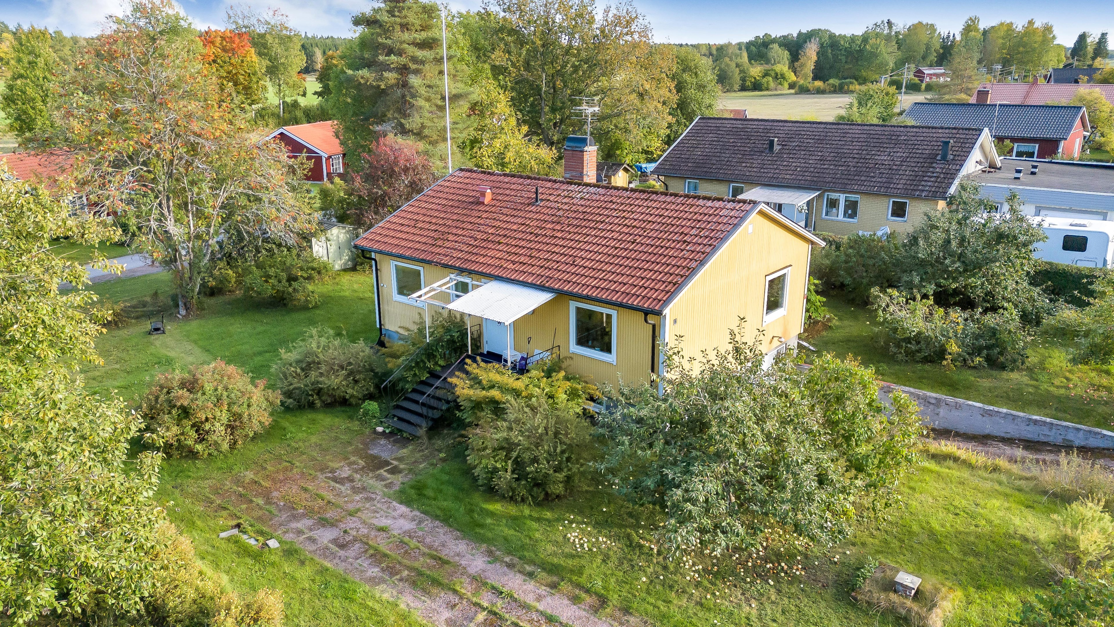 Bostadsbild från Södra Hökhuvudsvägen 3, Såld i Gimo, Östhammar