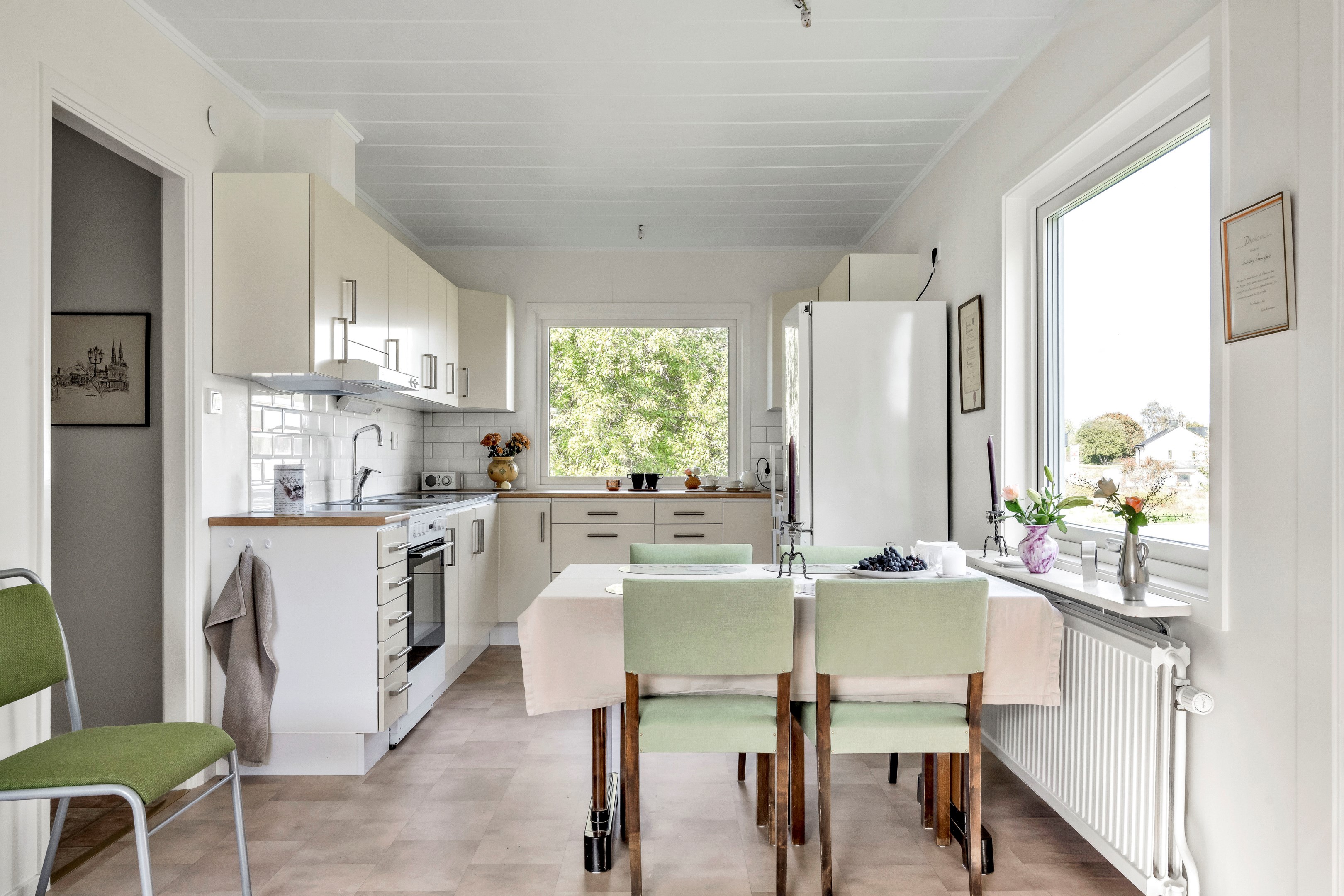 Bostadsbild från Södra Hökhuvudsvägen 3, Såld i Gimo, Östhammar