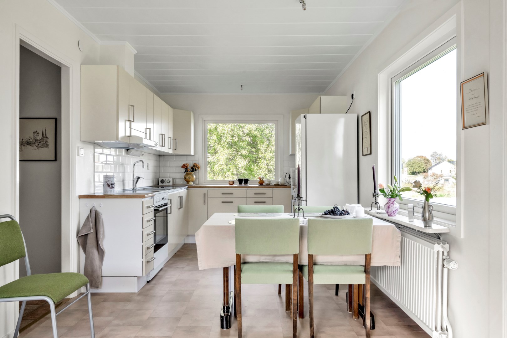 Bostadsbild från Södra Hökhuvudsvägen 3, Såld i Gimo, Östhammar