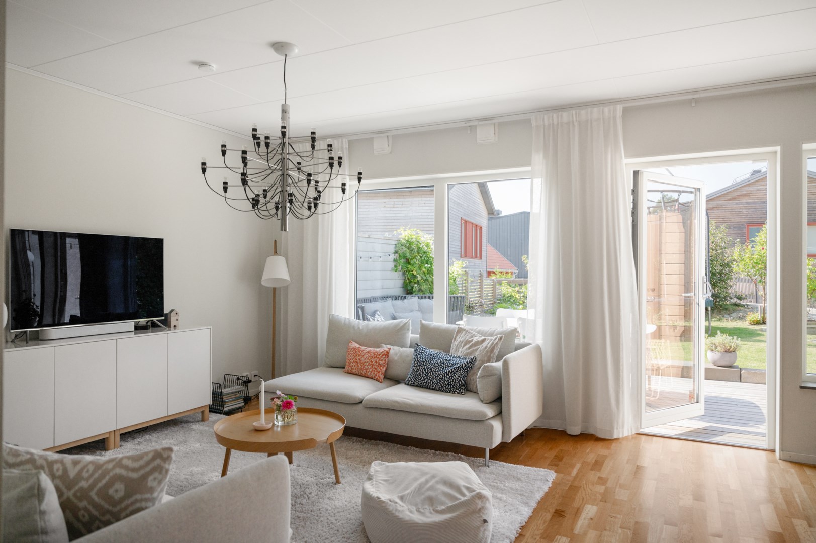 Bostadsbild från Dansbanevägen 5, Såld i Tollare, Nacka