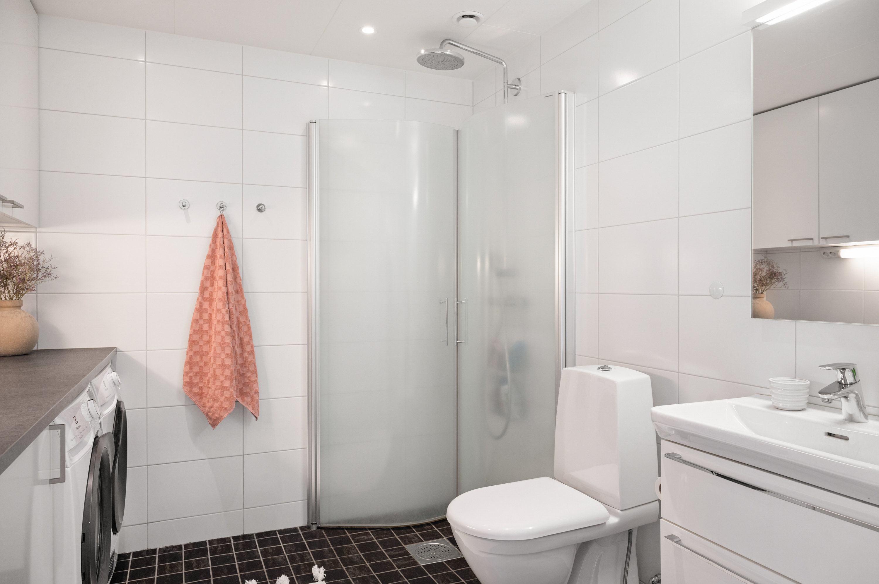 Bostadsbild från Dansbanevägen 5, Såld i Tollare, Nacka