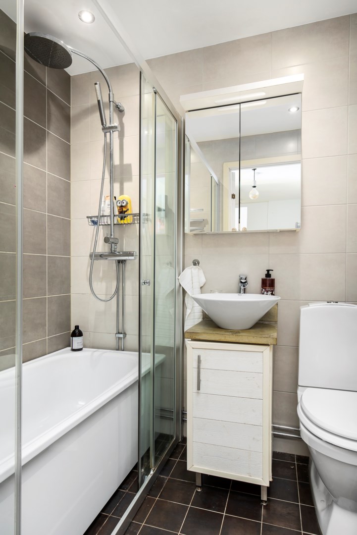 Bostadsbild från Björkholmsvägen 5, Såld i Östra Orminge, Nacka