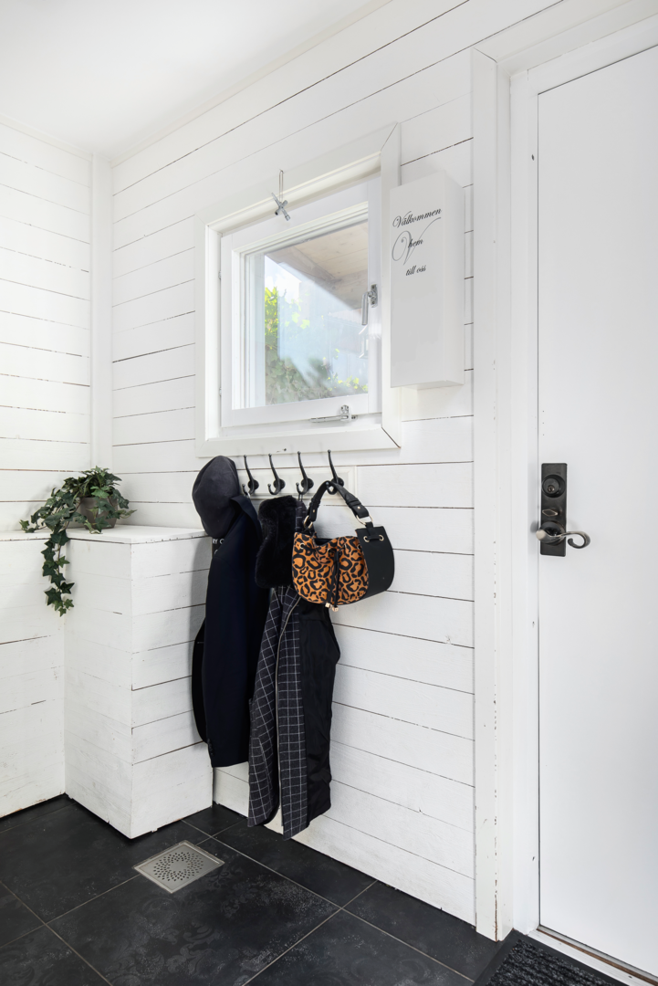 Bostadsbild från Björkholmsvägen 5, Såld i Östra Orminge, Nacka