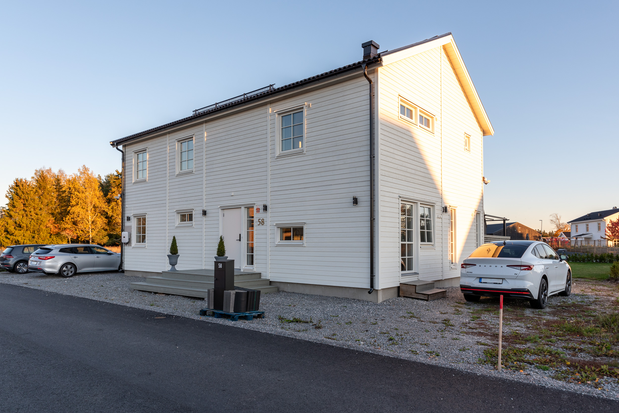 Bostadsbild från Albertusvägen 58, Såld i Dingtuna, Västerås