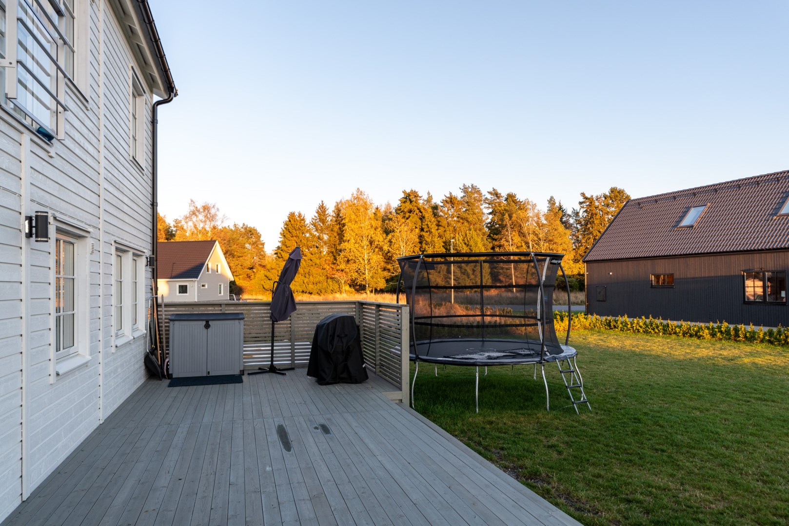 Bostadsbild från Albertusvägen 58, Såld i Dingtuna, Västerås
