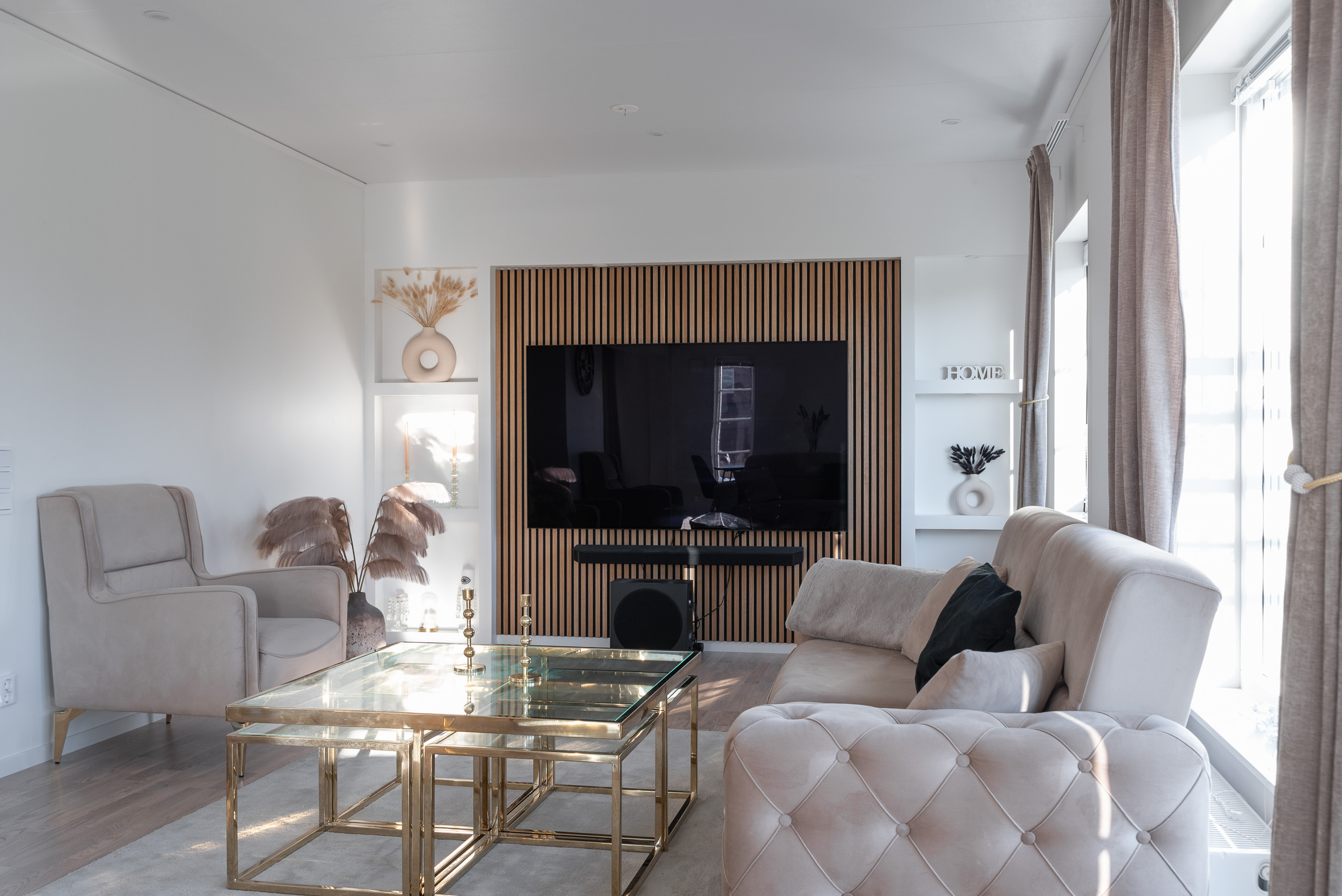 Bostadsbild från Albertusvägen 58, Såld i Dingtuna, Västerås