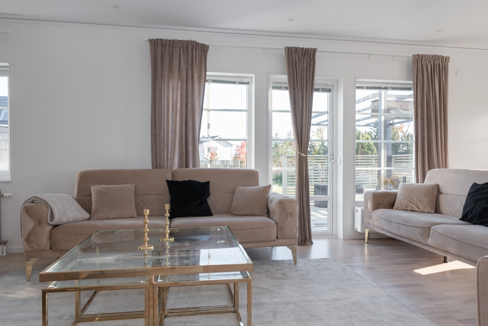 Bostadsbild från Albertusvägen 58, Såld i Dingtuna, Västerås