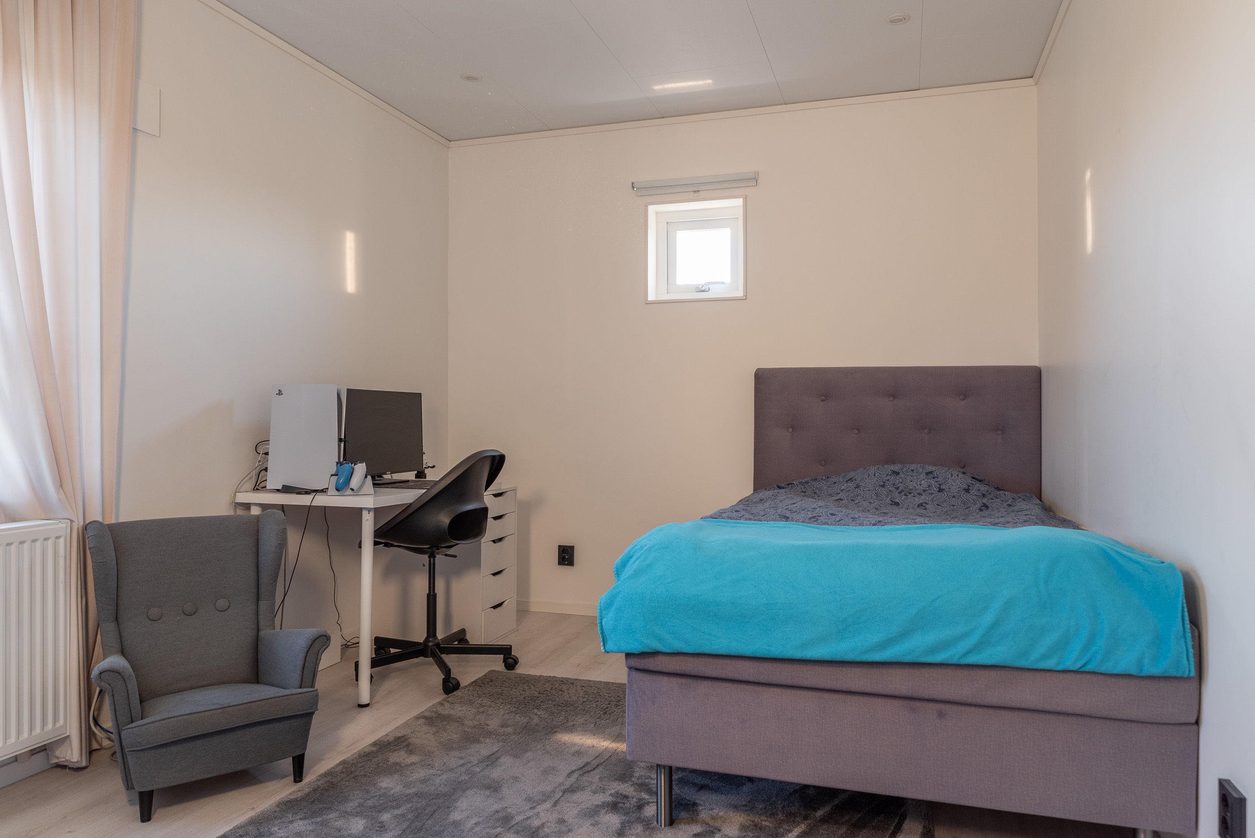 Bostadsbild från Albertusvägen 58, Såld i Dingtuna, Västerås