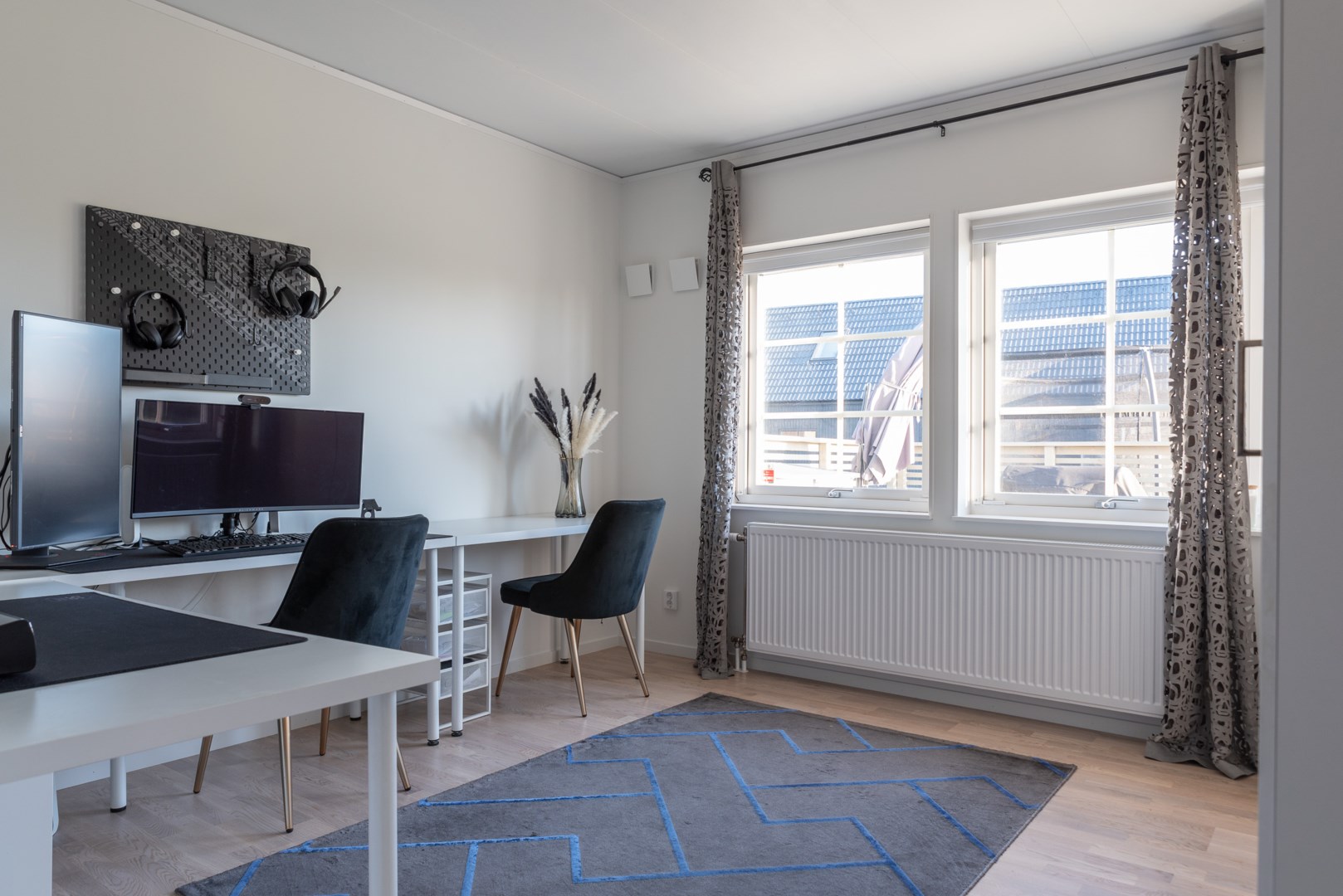 Bostadsbild från Albertusvägen 58, Såld i Dingtuna, Västerås