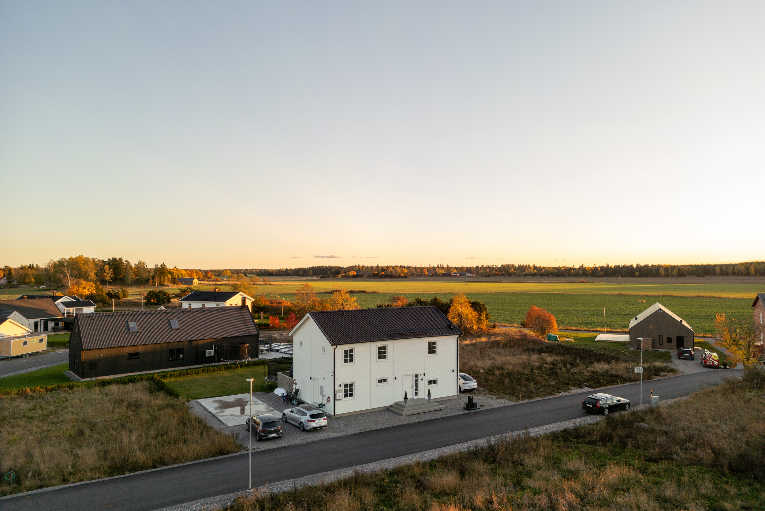 Bostadsbild från Albertusvägen 58, Såld i Dingtuna, Västerås