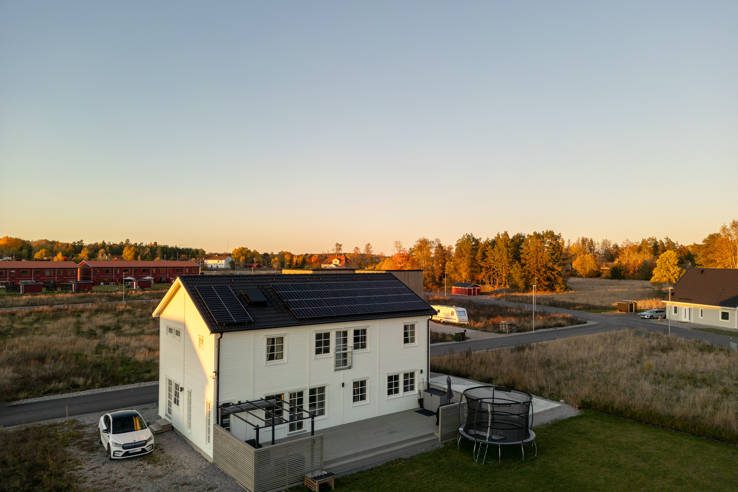 Bostadsbild från Albertusvägen 58, Såld i Dingtuna, Västerås