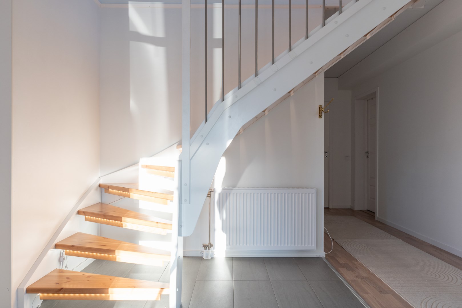 Bostadsbild från Albertusvägen 58, Såld i Dingtuna, Västerås