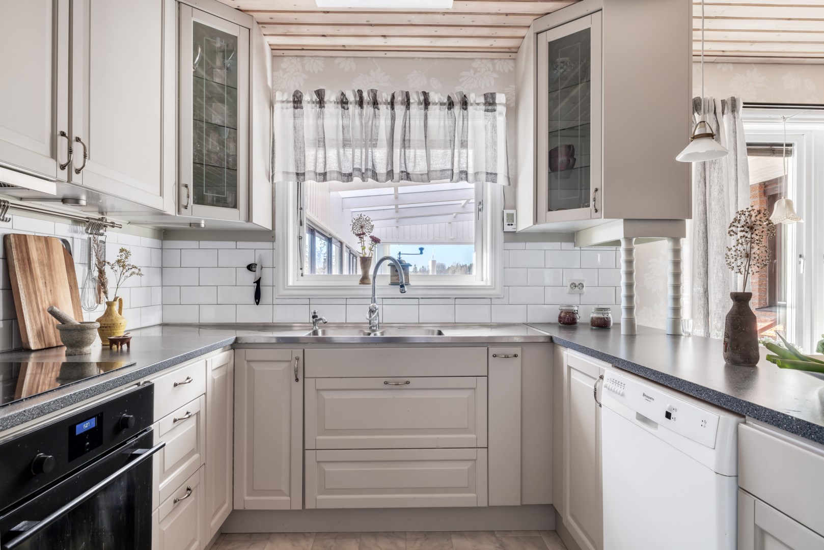 Bostadsbild från Fjärdingsvägen 19, Såld i Bälinge, Uppsala