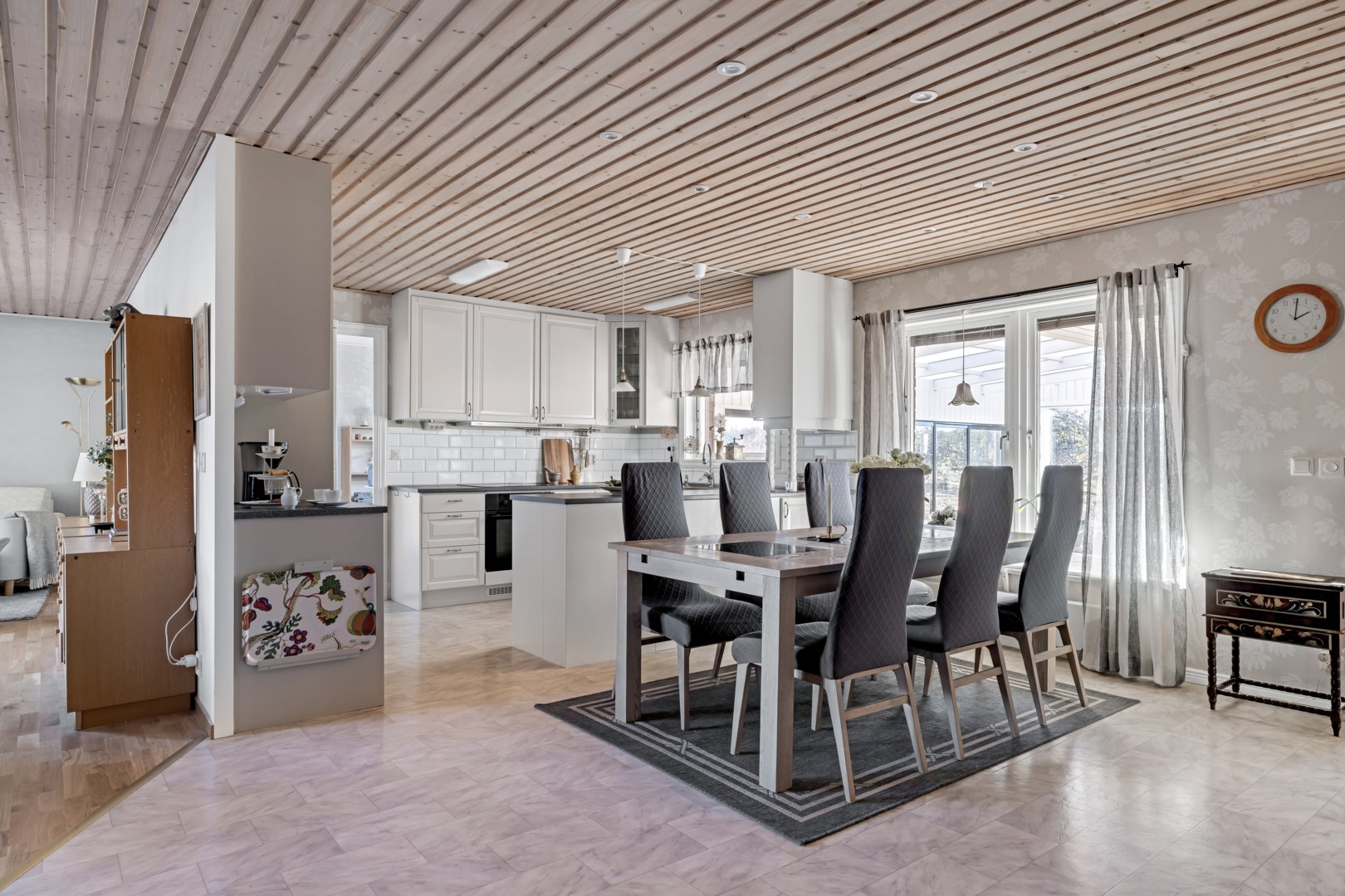 Bostadsbild från Fjärdingsvägen 19, Såld i Bälinge, Uppsala