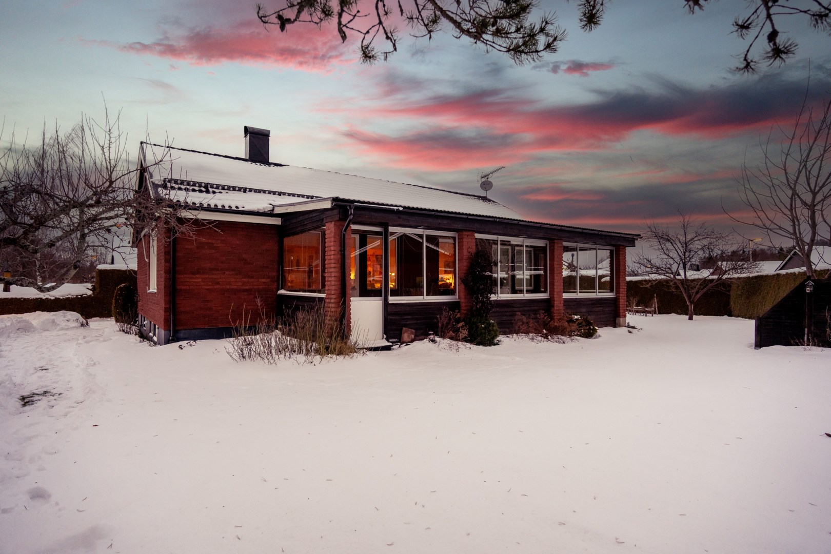 Bostadsbild från Limvägen 1, Såld i Storvreta, Uppsala