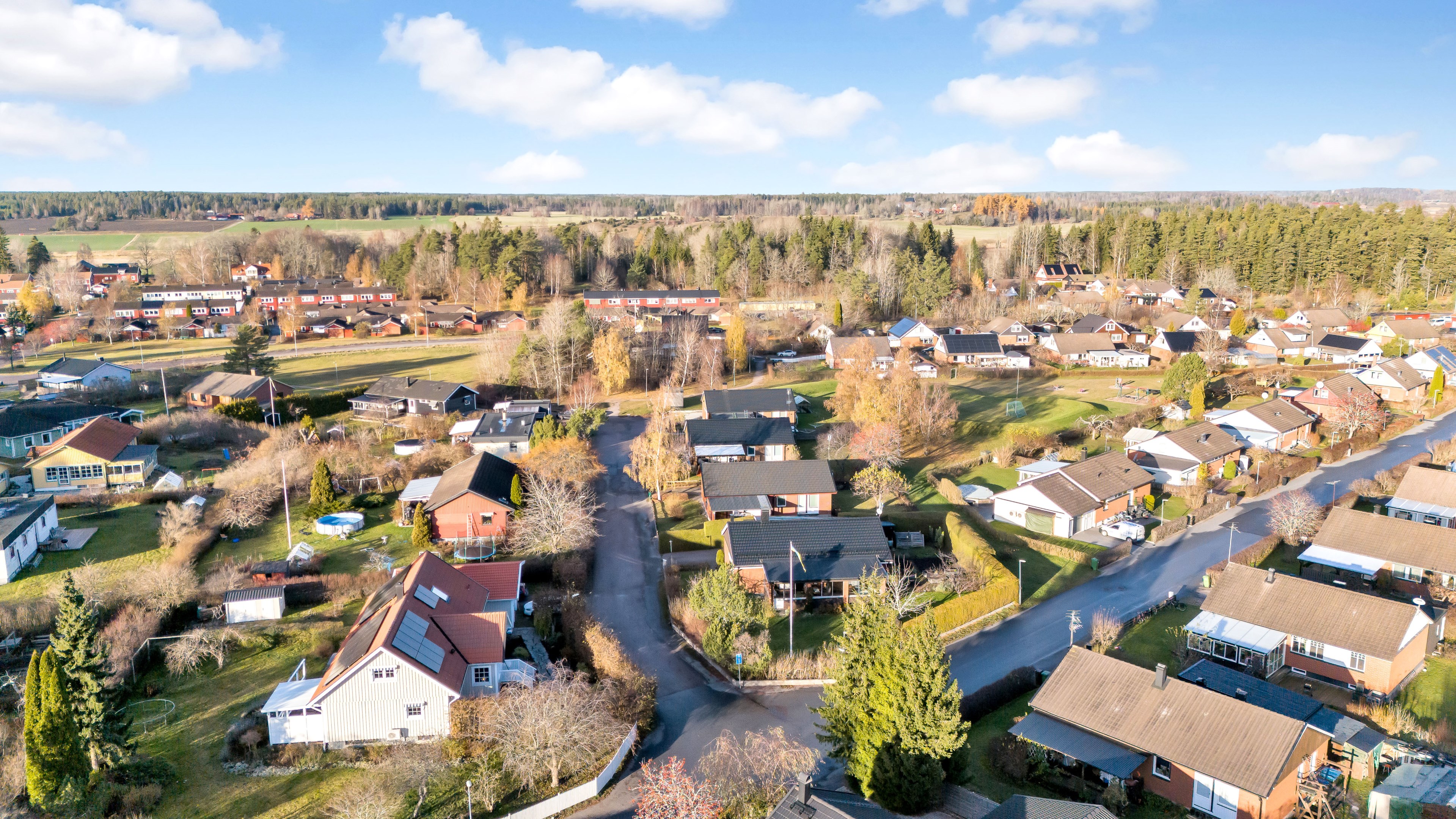 Bostadsbild från Limvägen 1, Såld i Storvreta, Uppsala