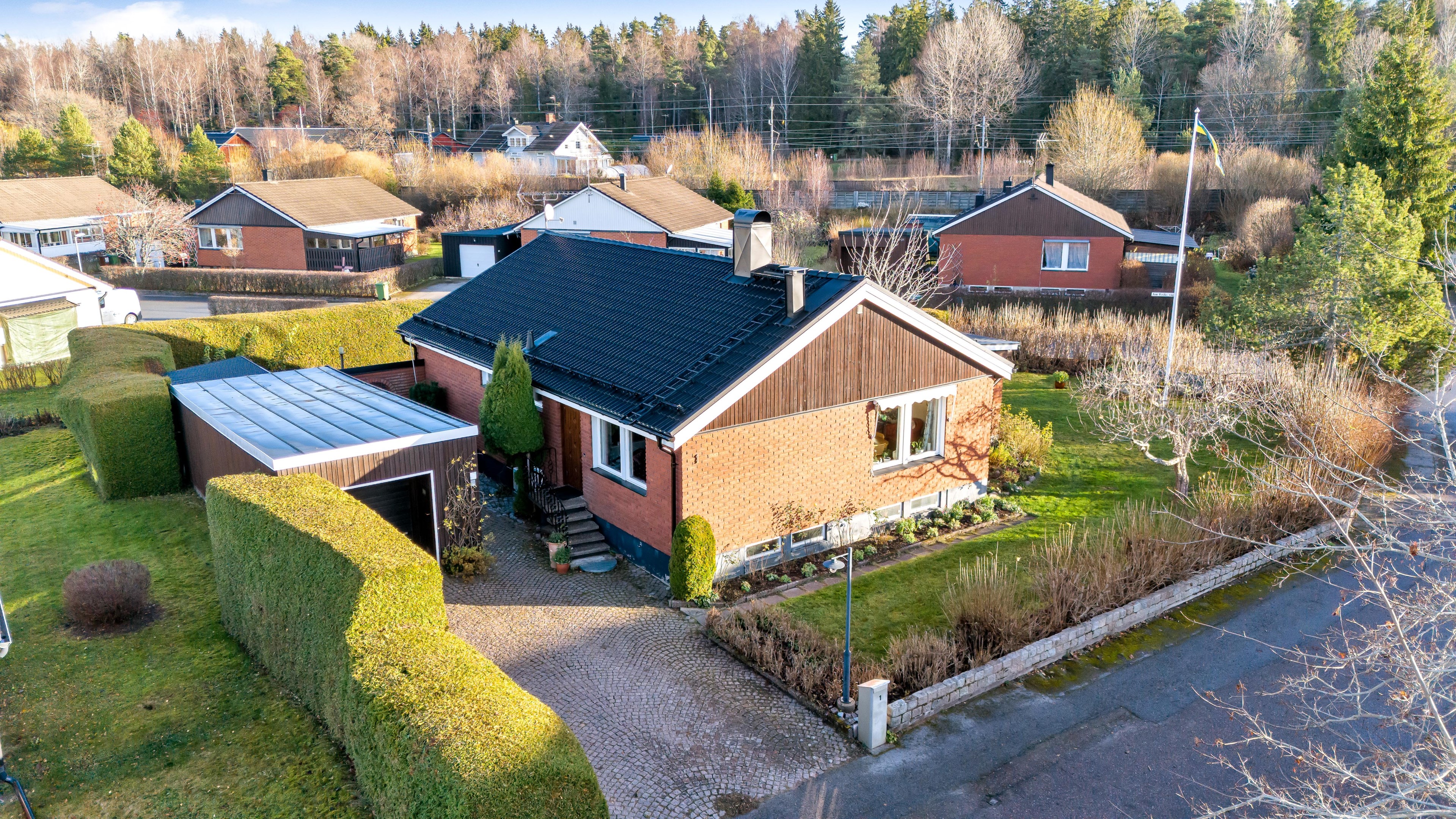 Bostadsbild från Limvägen 1, Såld i Storvreta, Uppsala