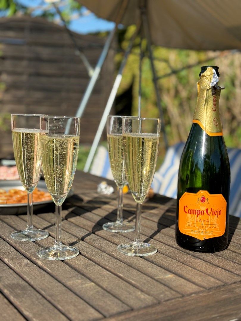 Bostadsbild från Limvägen 1, Såld i Storvreta, Uppsala