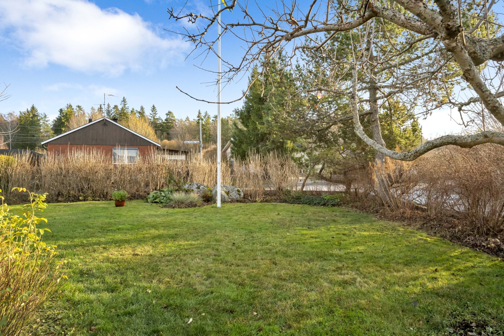 Bostadsbild från Limvägen 1, Såld i Storvreta, Uppsala