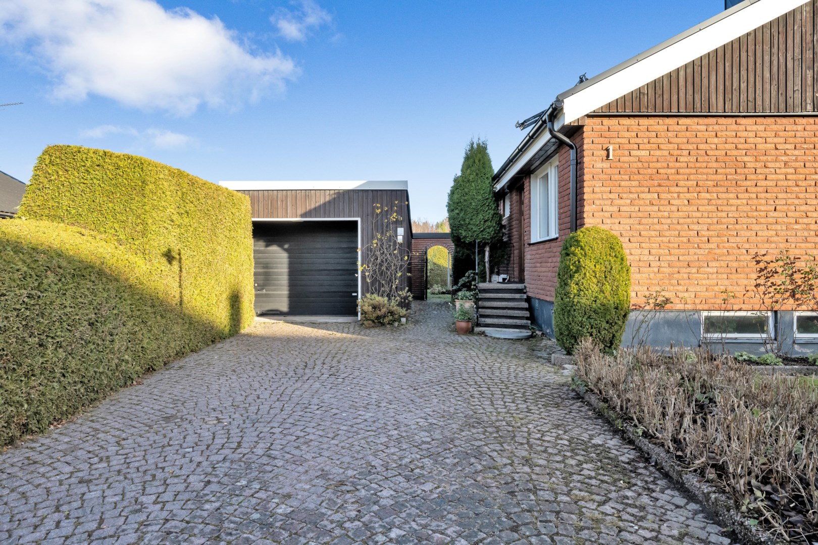 Bostadsbild från Limvägen 1, Såld i Storvreta, Uppsala