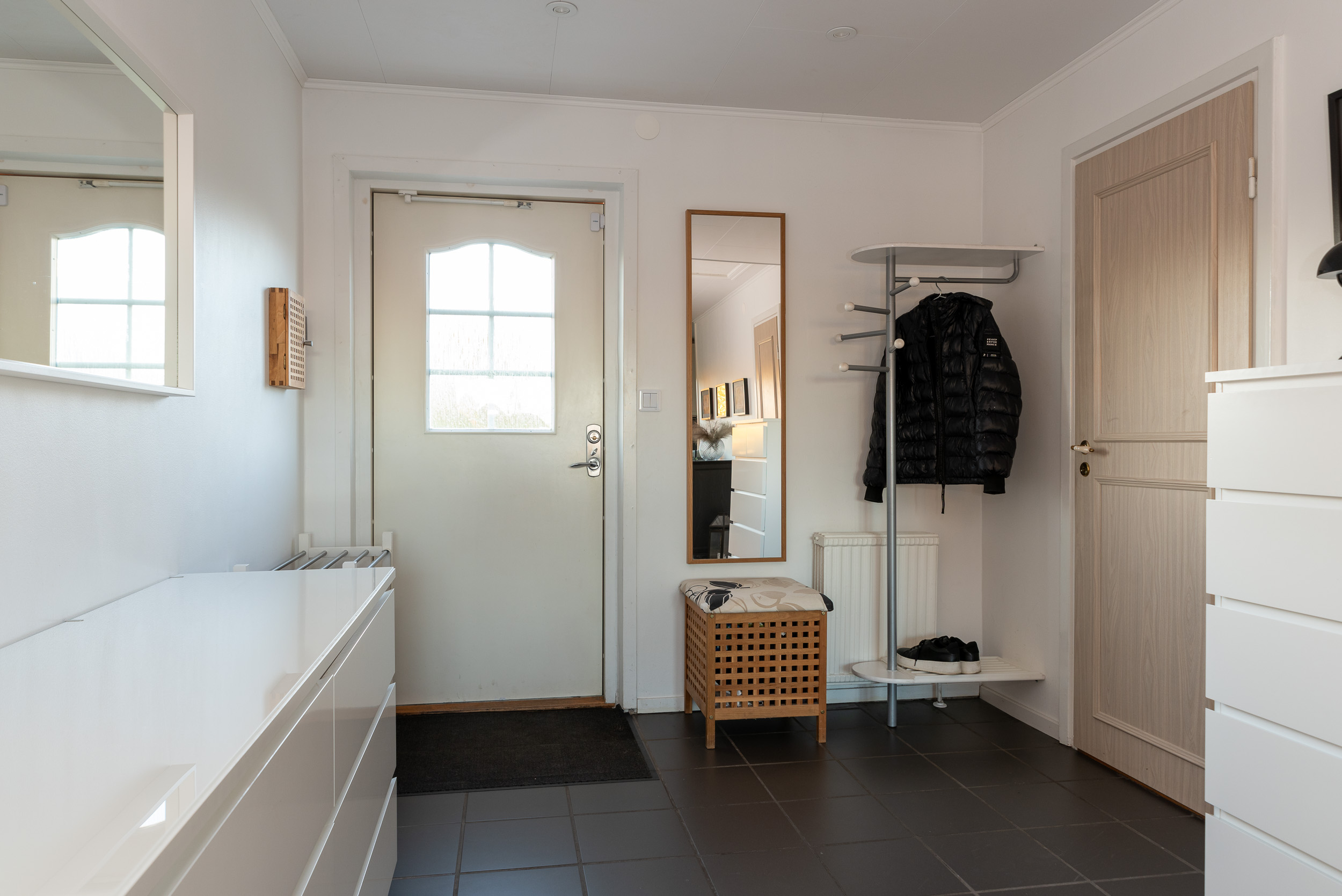 Bostadsbild från Norra Hökåsvägen 23, Såld i Hökåsen, Västerås