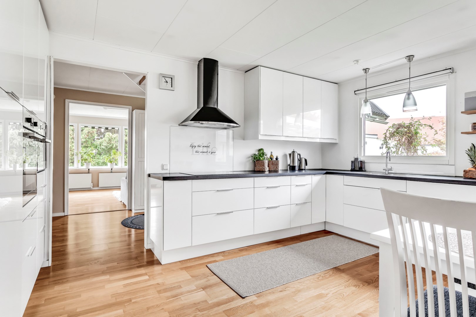 Bostadsbild från Röjningsvägen 12, Såld i Bälinge, Uppsala