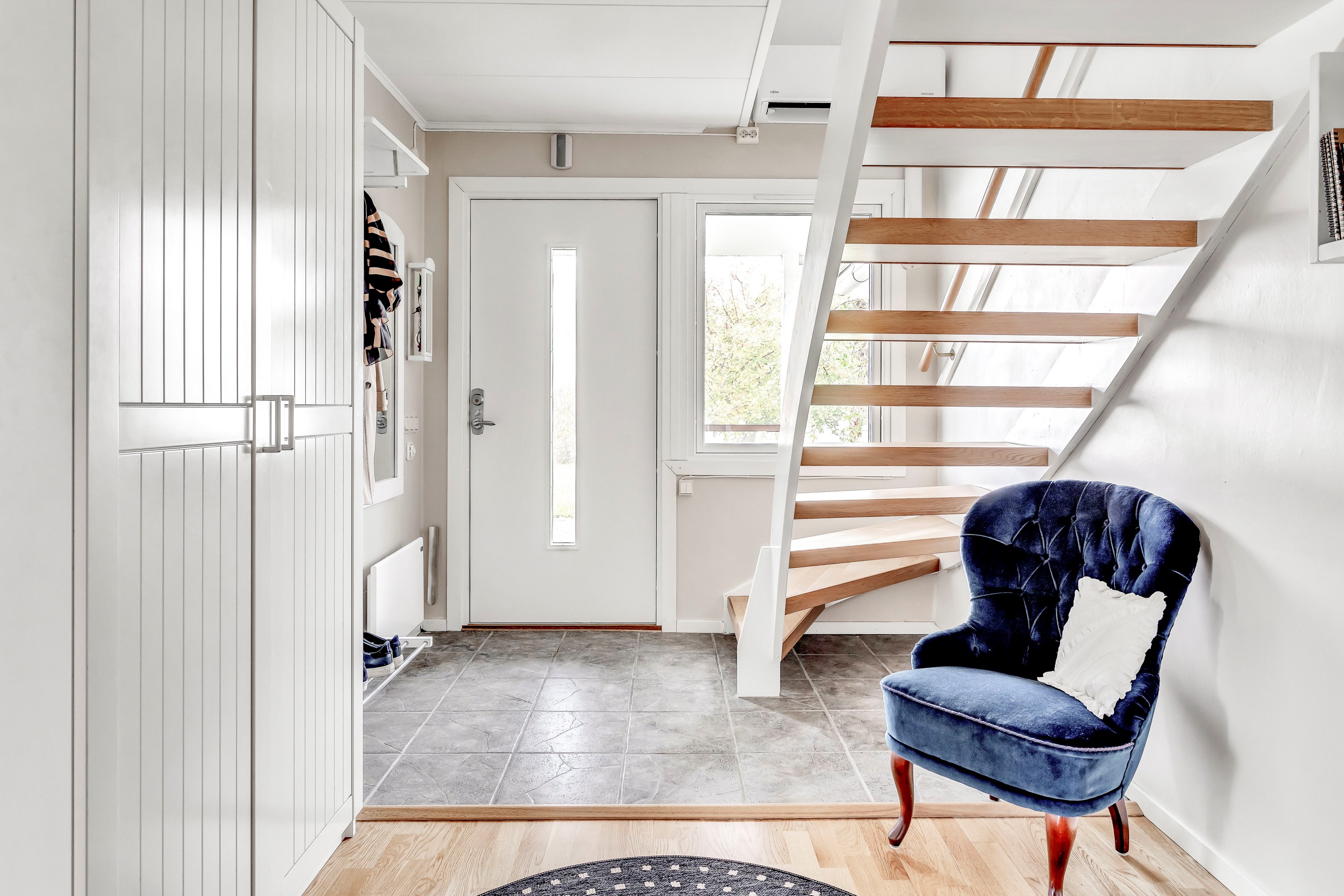 Bostadsbild från Röjningsvägen 12, Såld i Bälinge, Uppsala