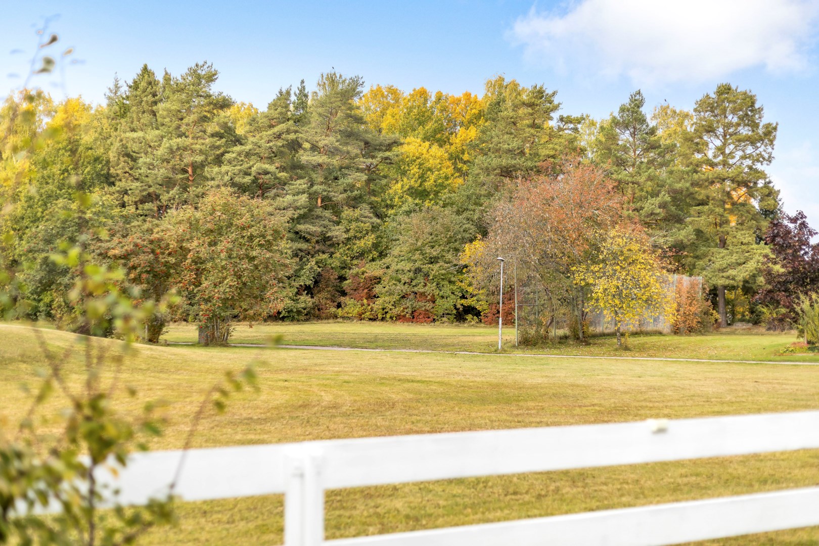 Bostadsbild från Röjningsvägen 12, Såld i Bälinge, Uppsala