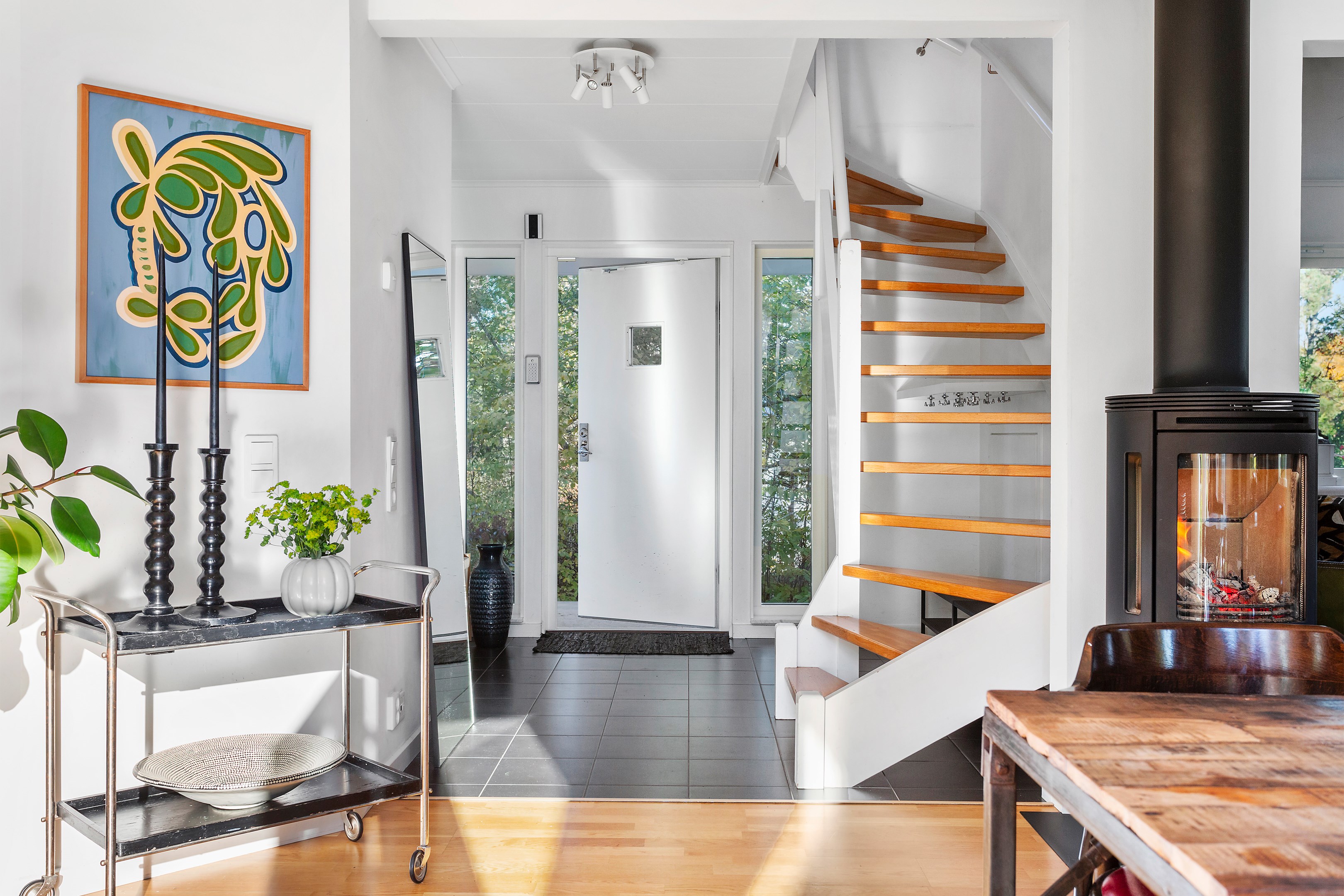 Bostadsbild från Björnbergsvägen 21A, Såld i Kummelnäs - Björnberget, Nacka