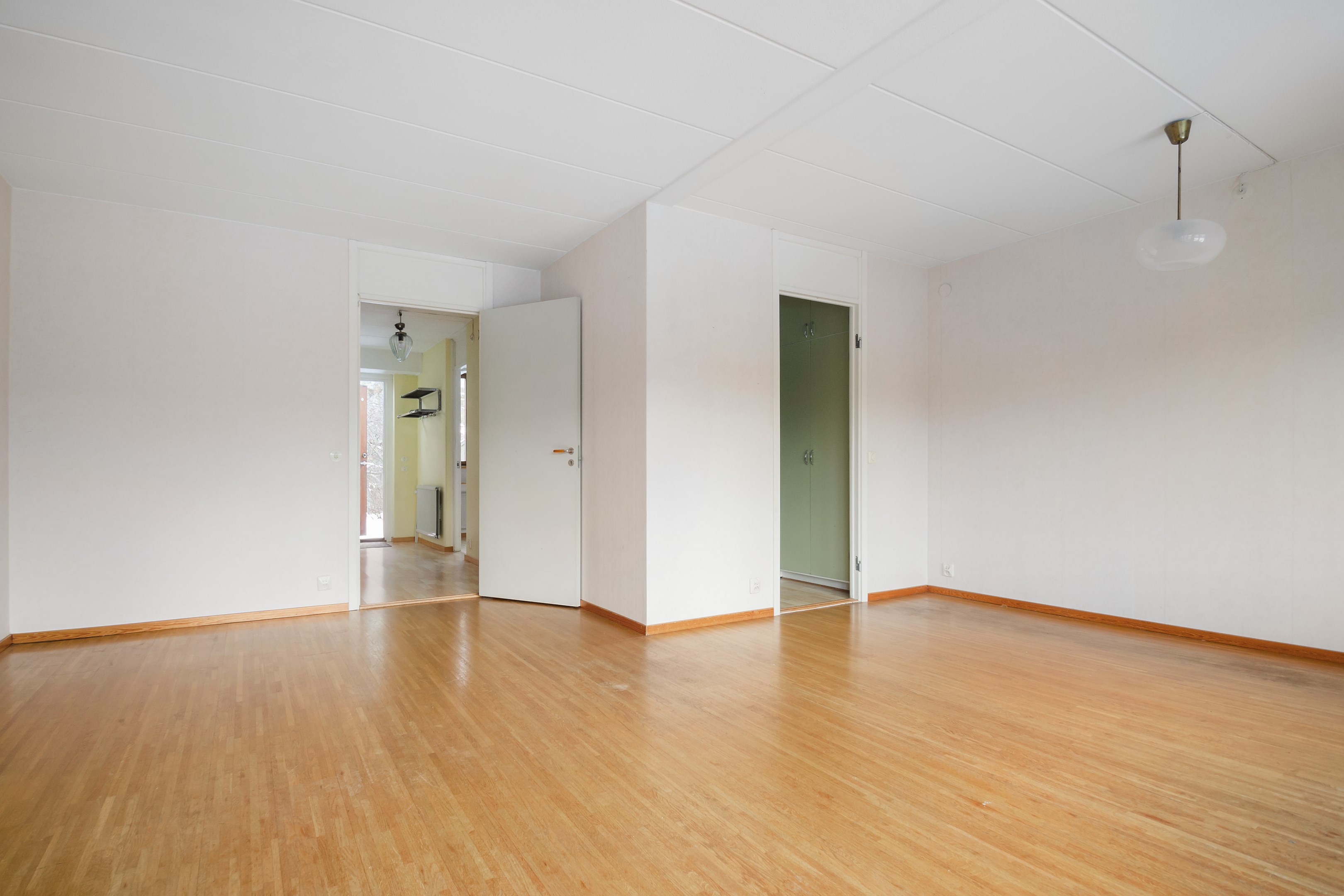 Bostadsbild från Knut Stangenbergs väg 82, Såld i Duvnäs Utskog, Nacka