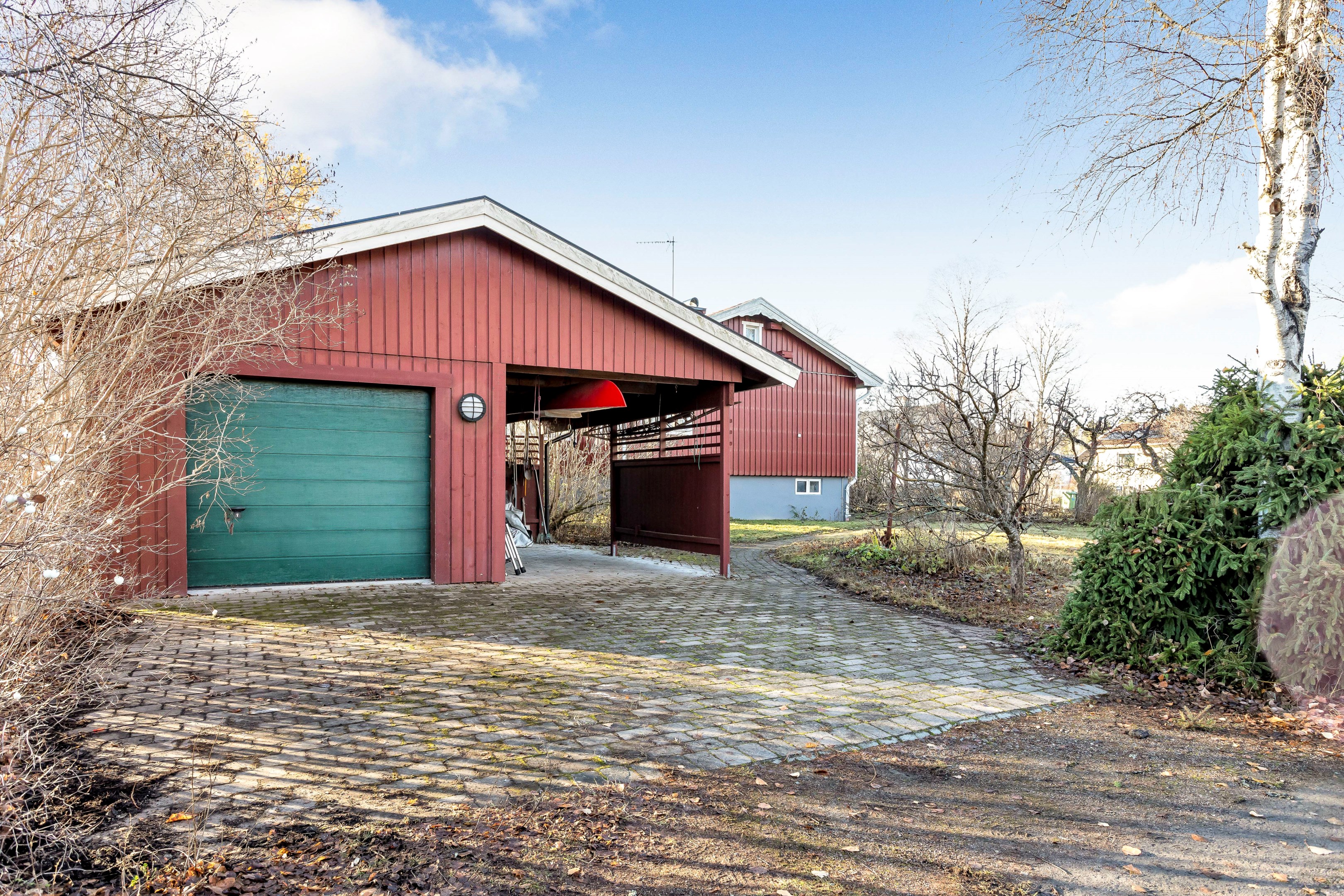 Bostadsbild från Vattgårdsvägen 20, Såld i Storvreta, Uppsala