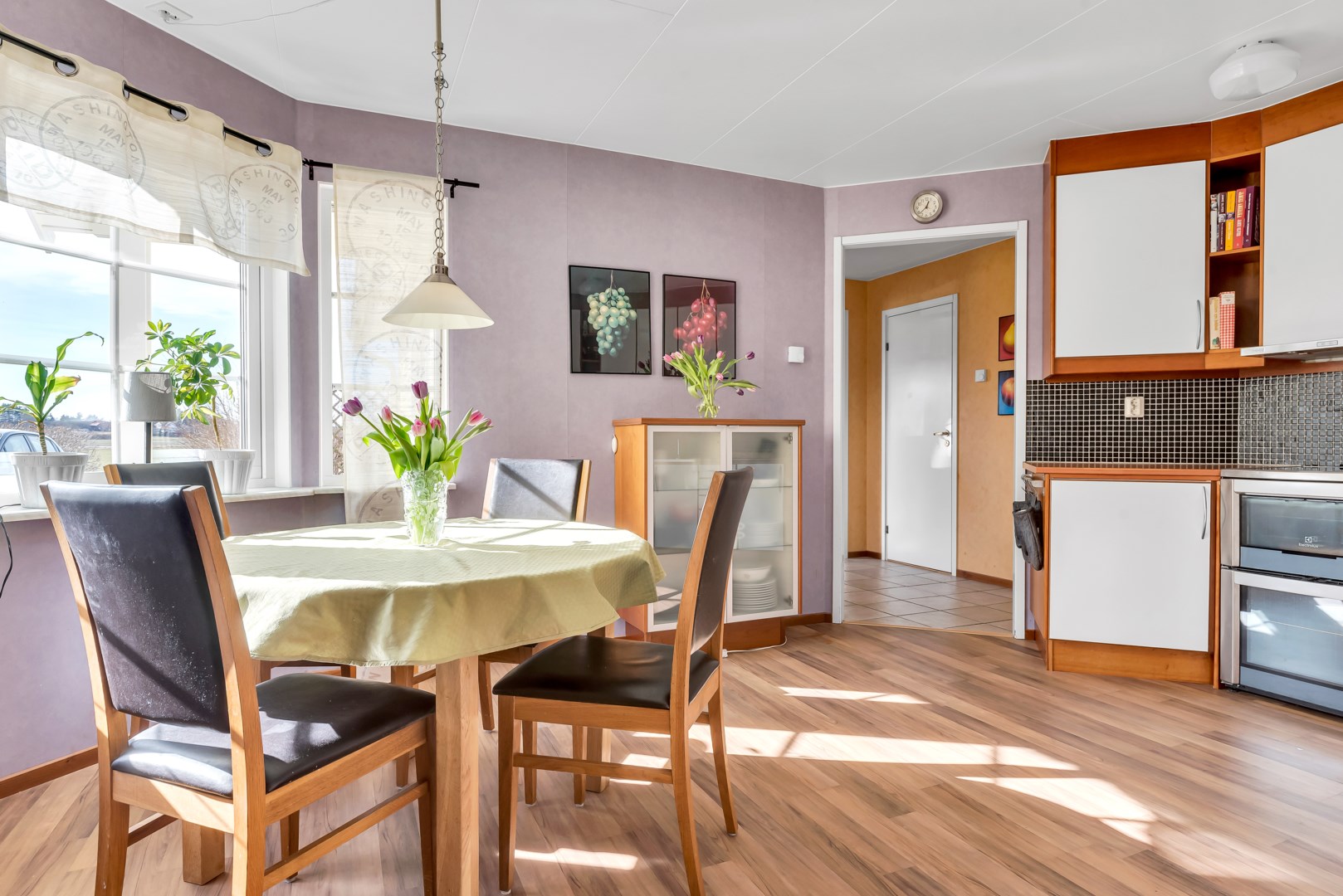 Bostadsbild från Vallby ängsväg 7, Såld i Rasbo, Uppsala