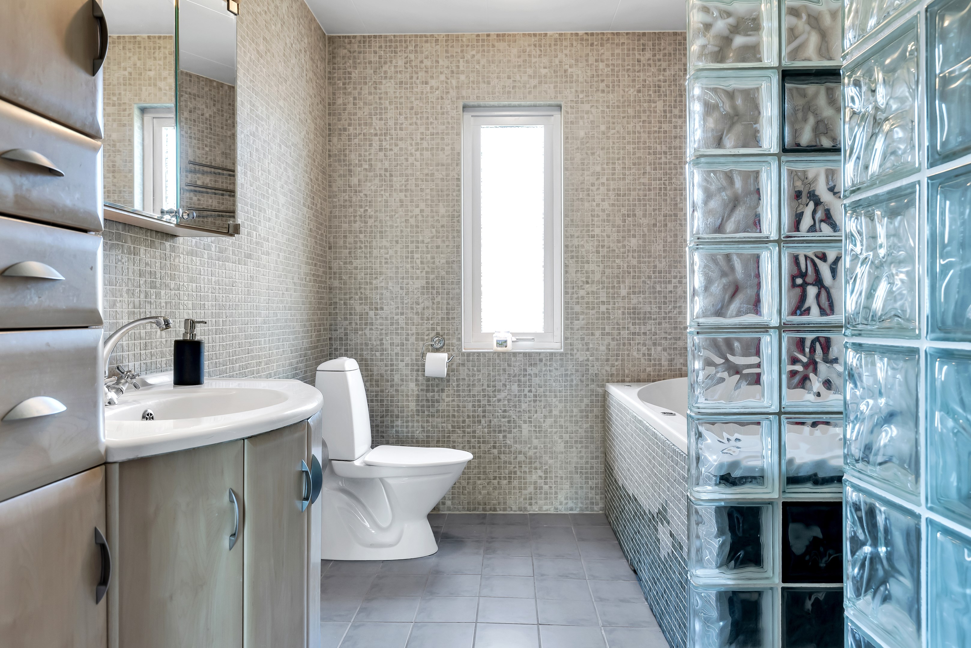 Bostadsbild från Vallby ängsväg 7, Såld i Rasbo, Uppsala