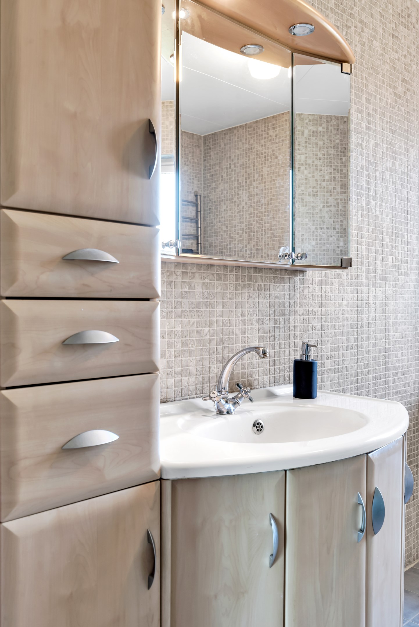 Bostadsbild från Vallby ängsväg 7, Såld i Rasbo, Uppsala