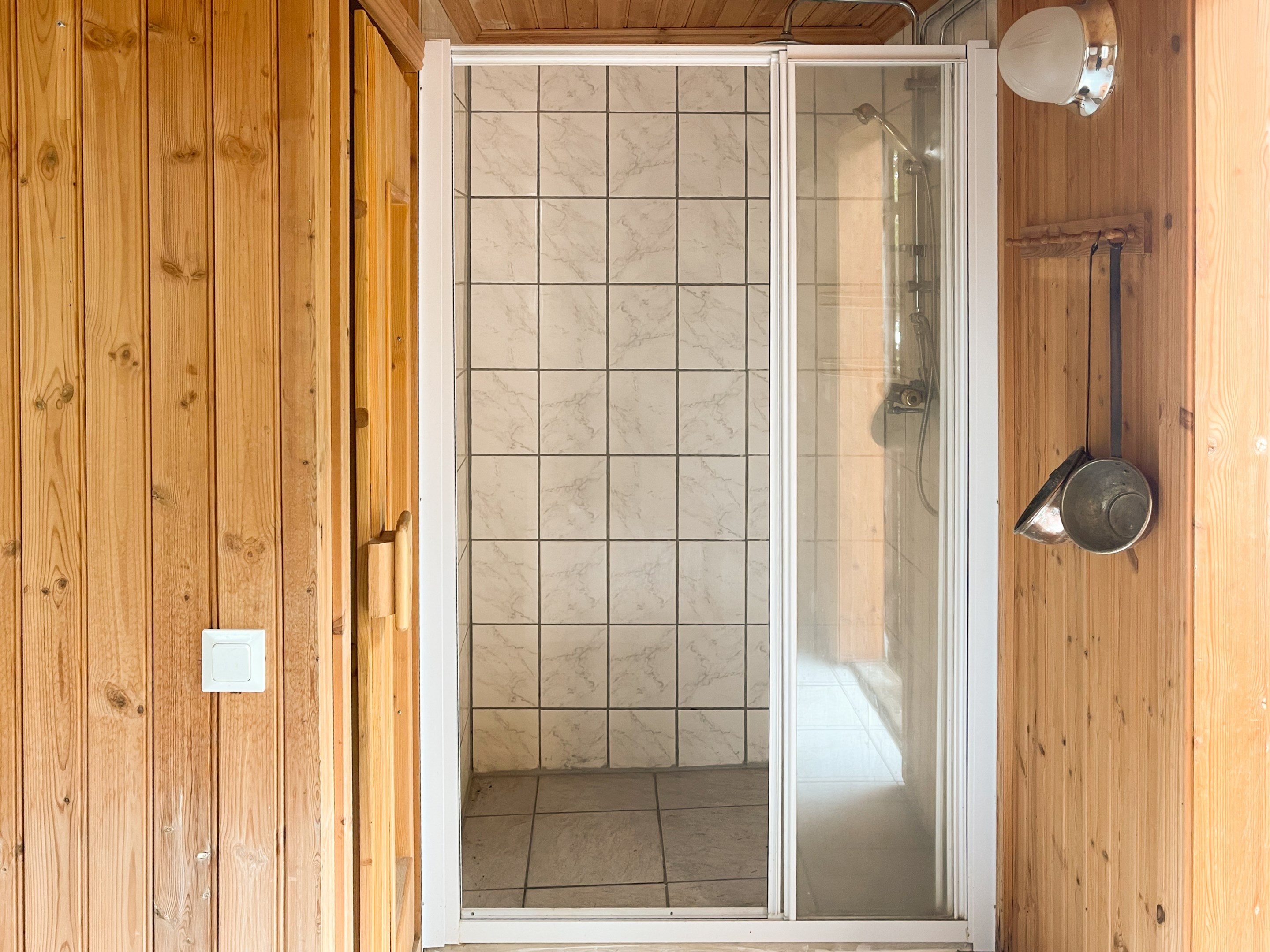 Bostadsbild från Östjädravägen 9, Såld i Dingtuna, Västerås