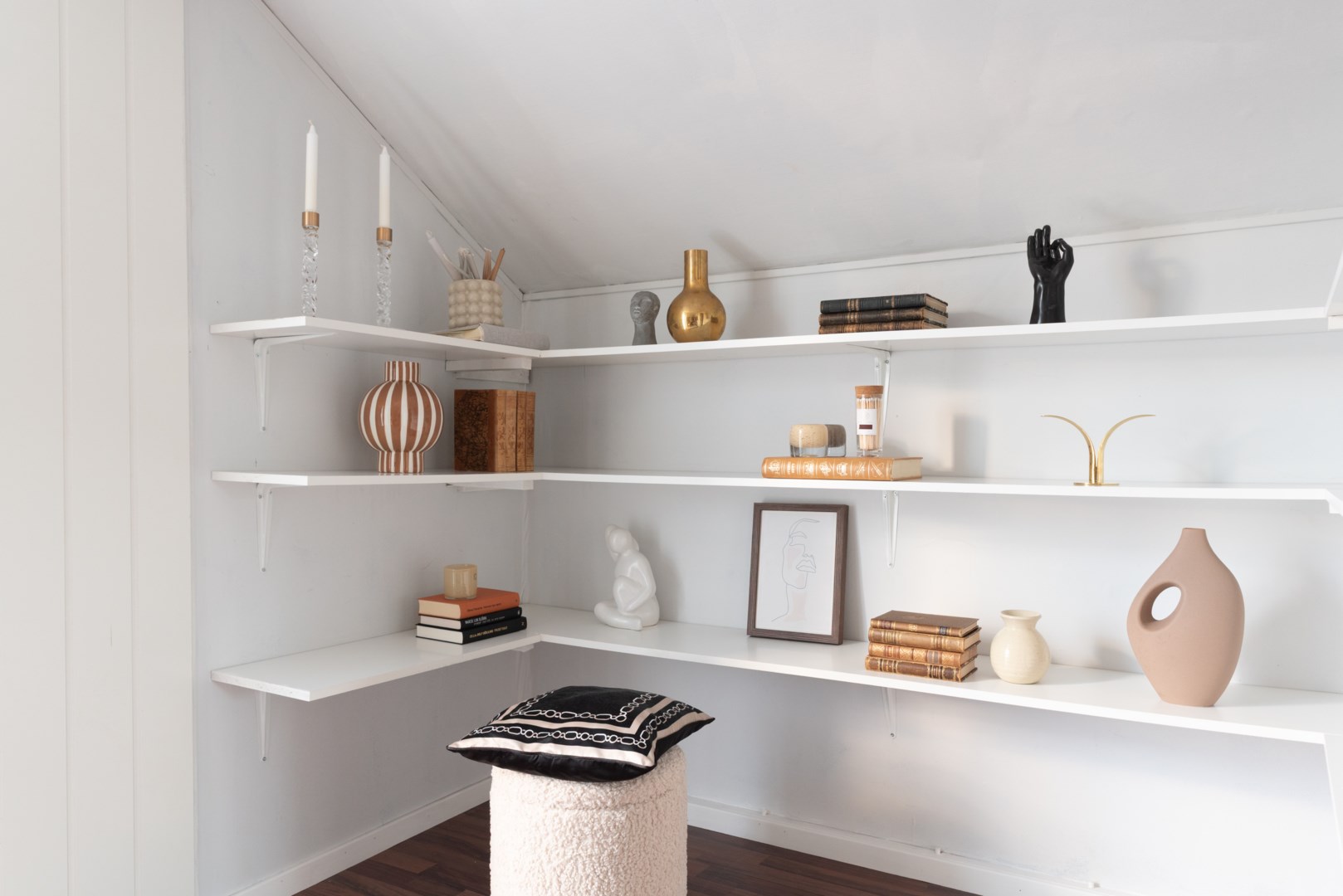 Bostadsbild från Östjädravägen 9, Såld i Dingtuna, Västerås