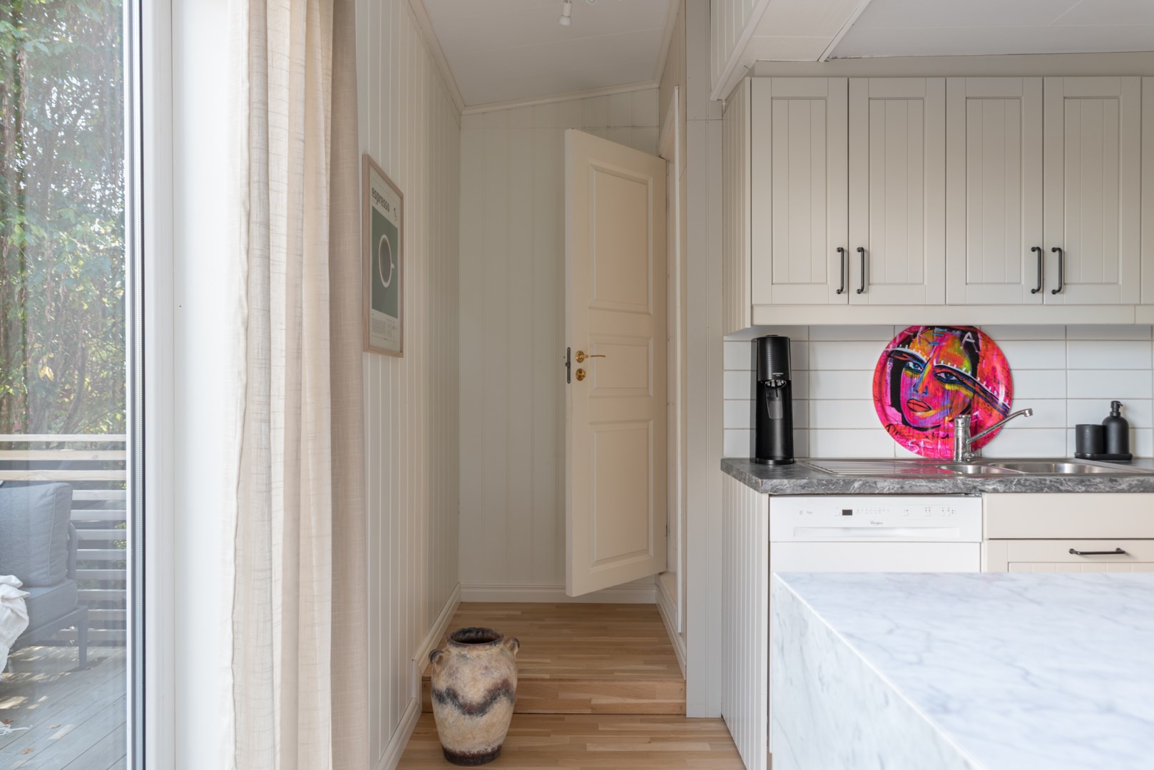 Bostadsbild från Östjädravägen 9, Såld i Dingtuna, Västerås