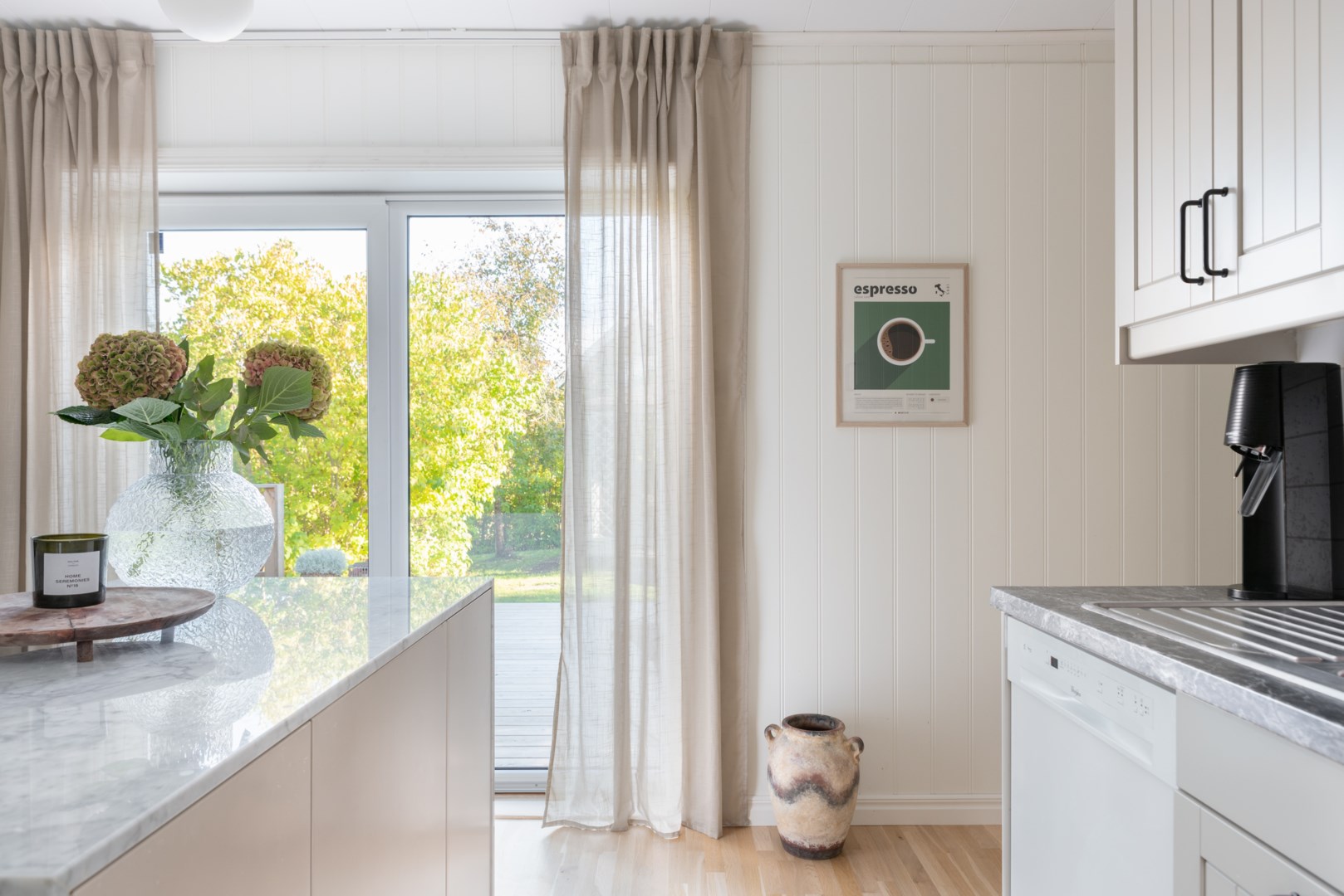 Bostadsbild från Östjädravägen 9, Såld i Dingtuna, Västerås