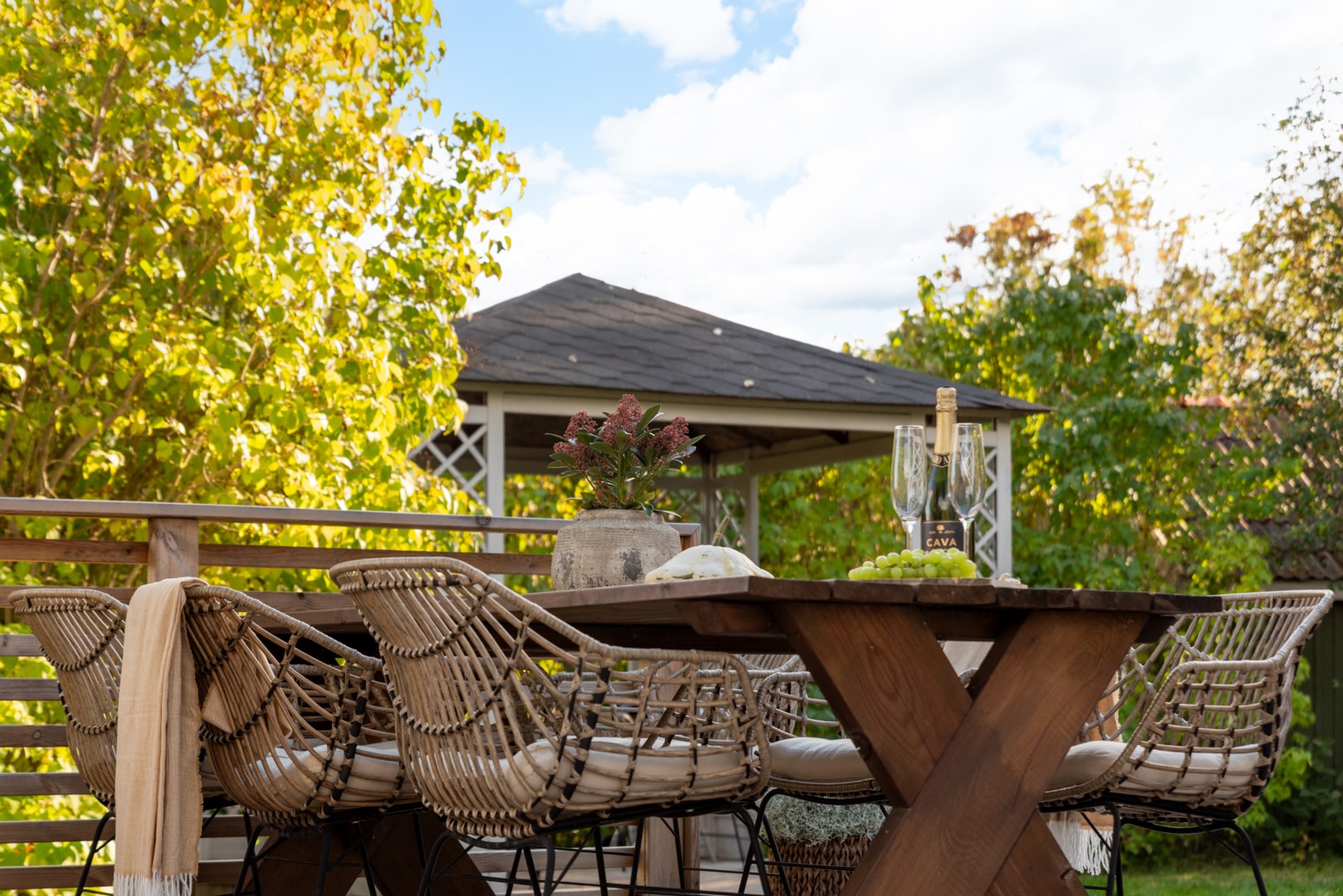 Bostadsbild från Östjädravägen 9, Såld i Dingtuna, Västerås