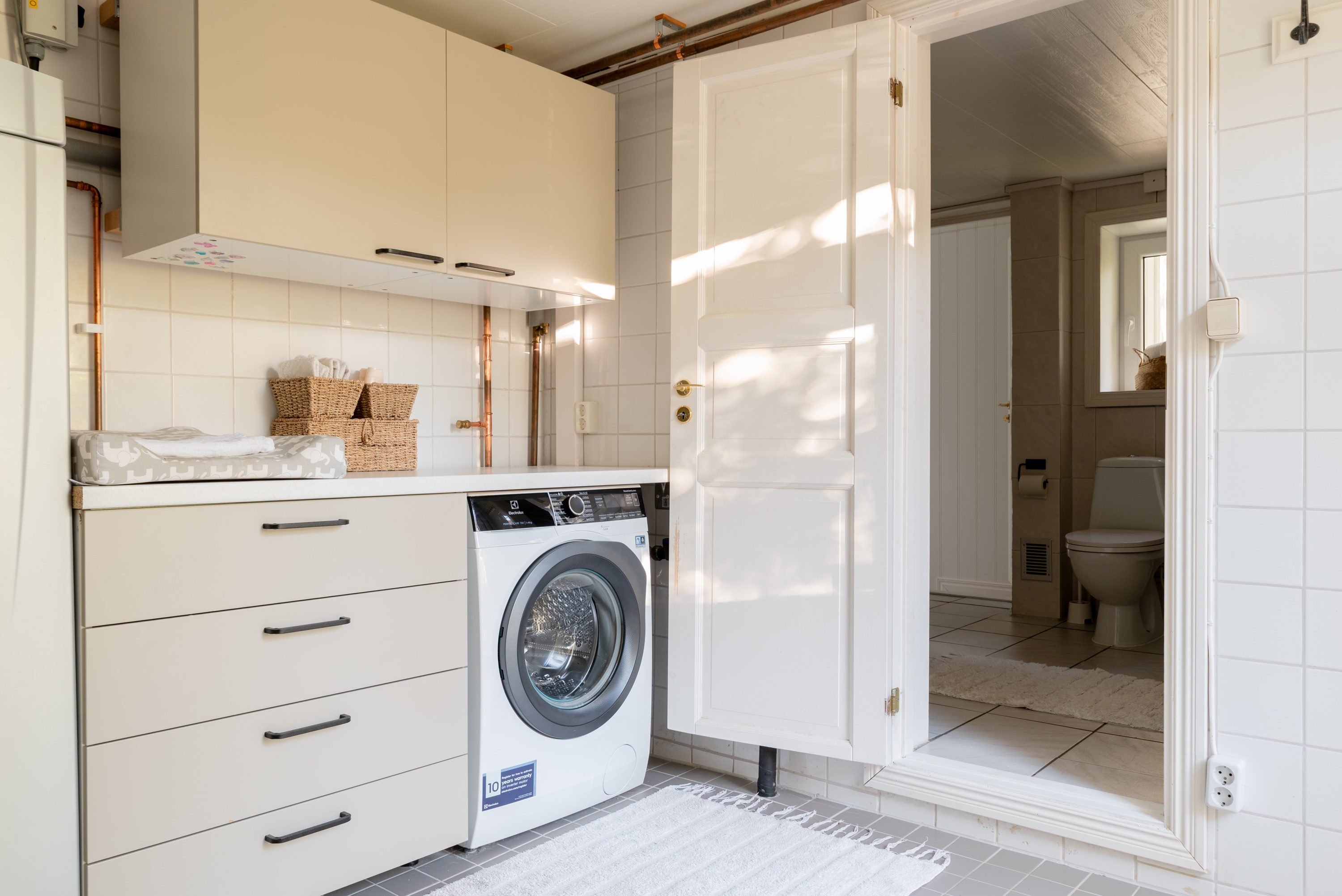 Bostadsbild från Östjädravägen 9, Såld i Dingtuna, Västerås