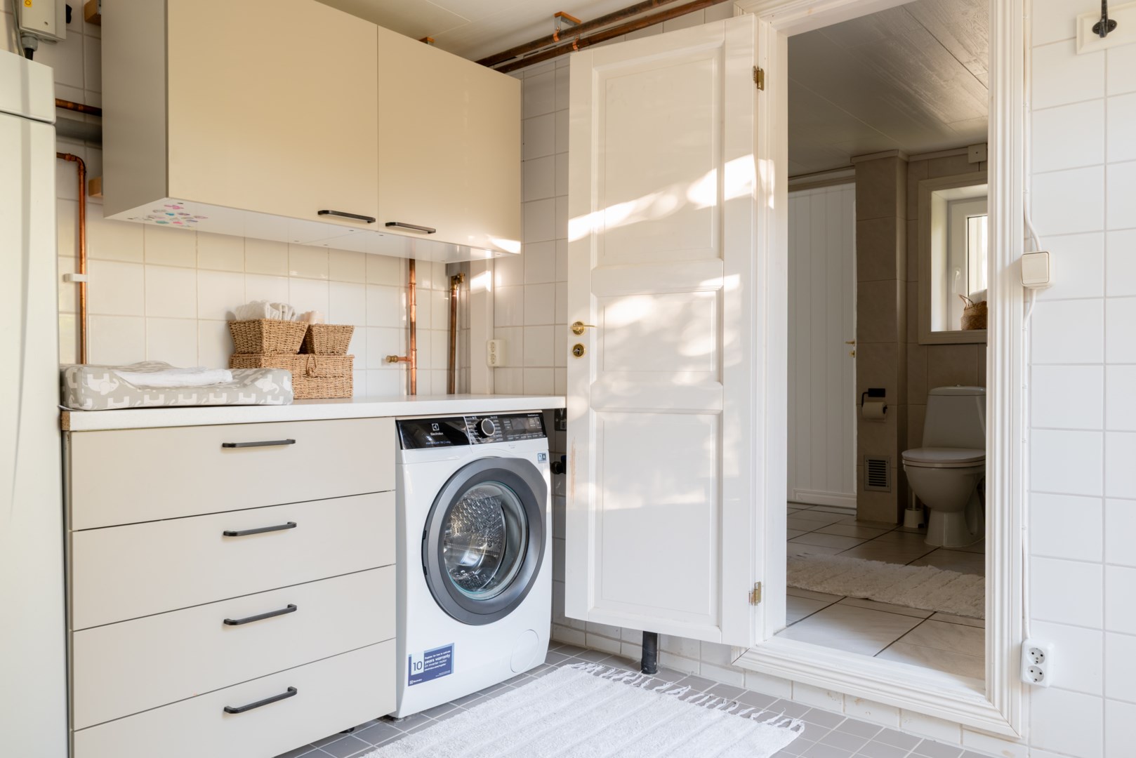 Bostadsbild från Östjädravägen 9, Såld i Dingtuna, Västerås