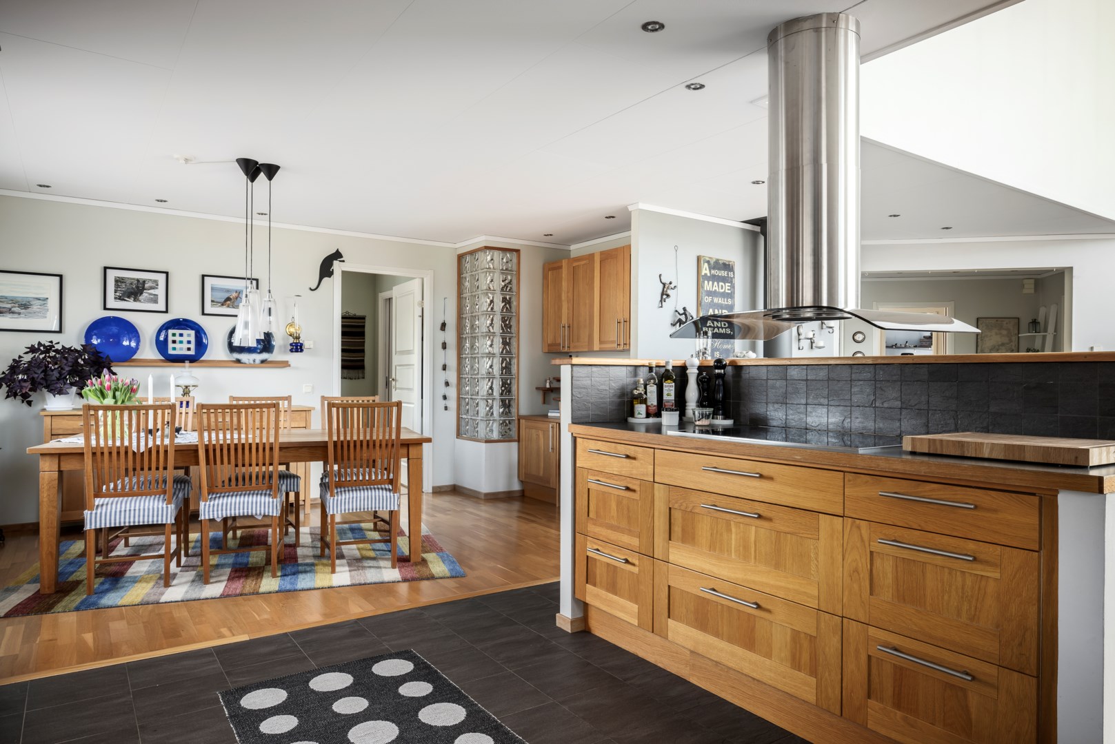 Bostadsbild från Sommarvägen 10A, Såld i Björknäs, Nacka