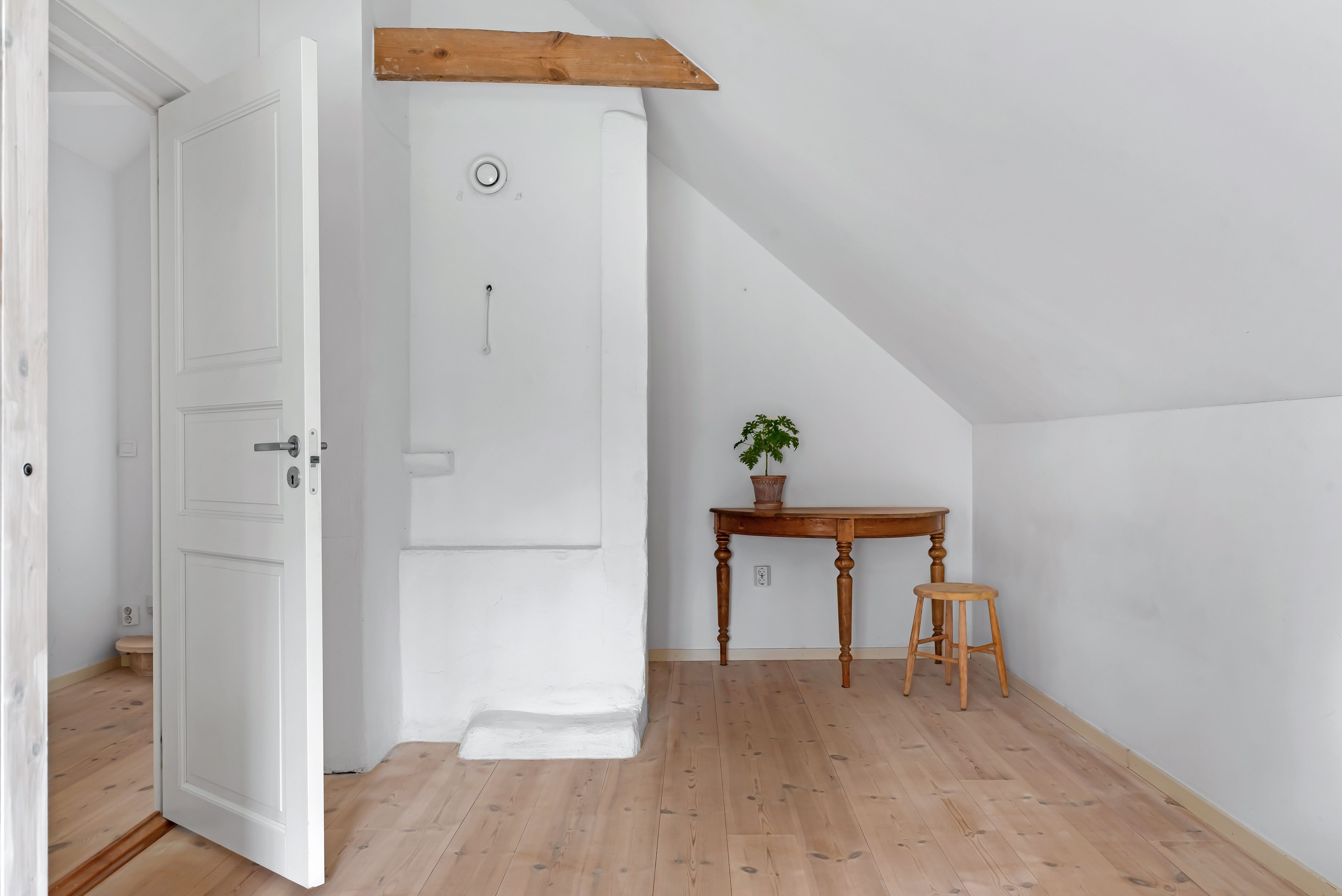 Bostadsbild från Skärtomt 32, Snart till salu i Vattholma, Uppsala