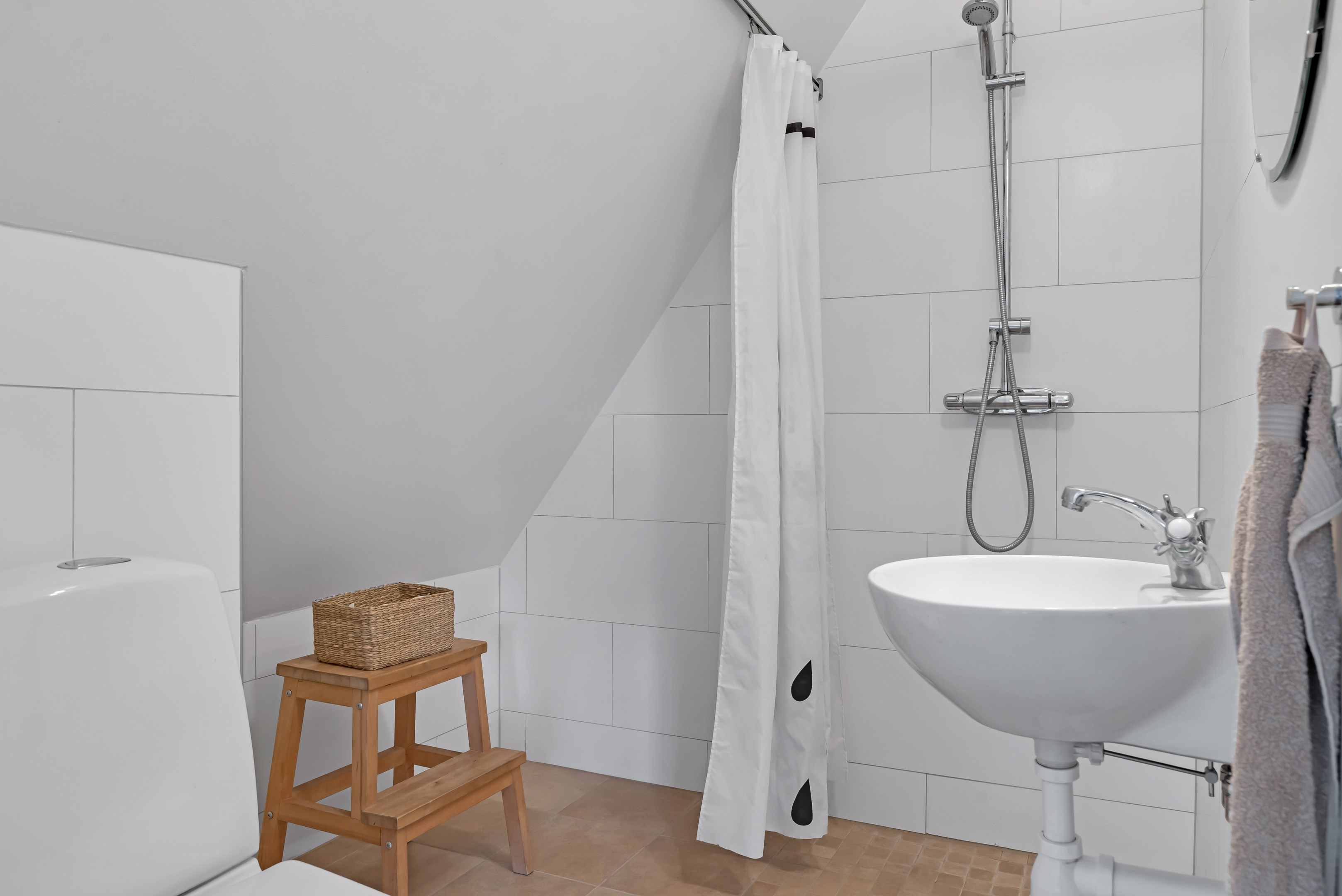 Bostadsbild från Skärtomt 32, Snart till salu i Vattholma, Uppsala