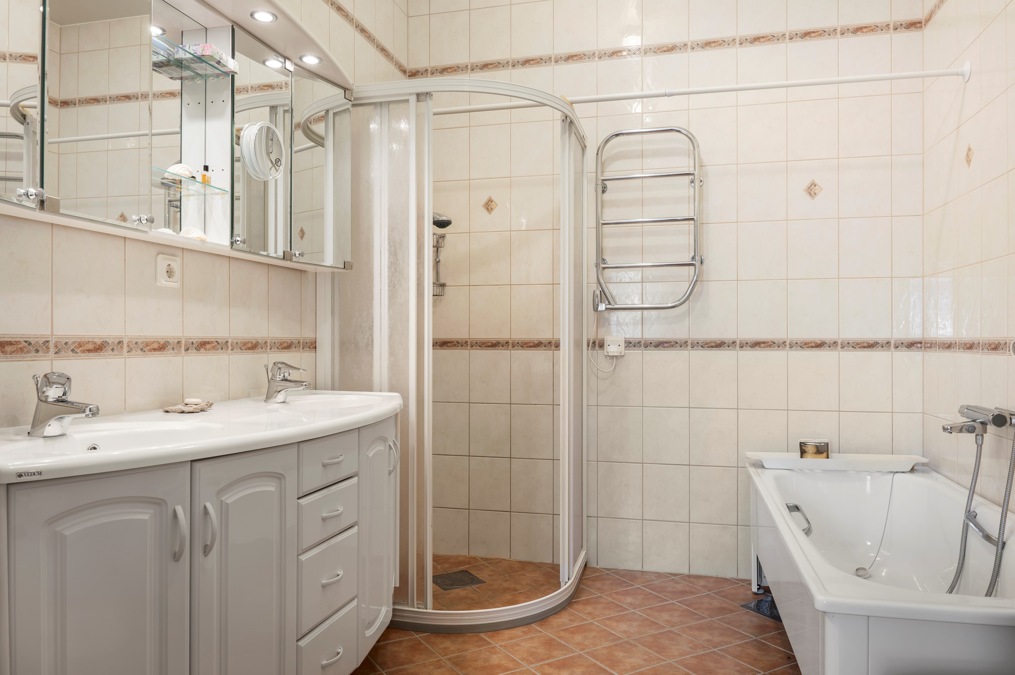 Bostadsbild från Uttervägen 11, Såld i Insjön, Nacka