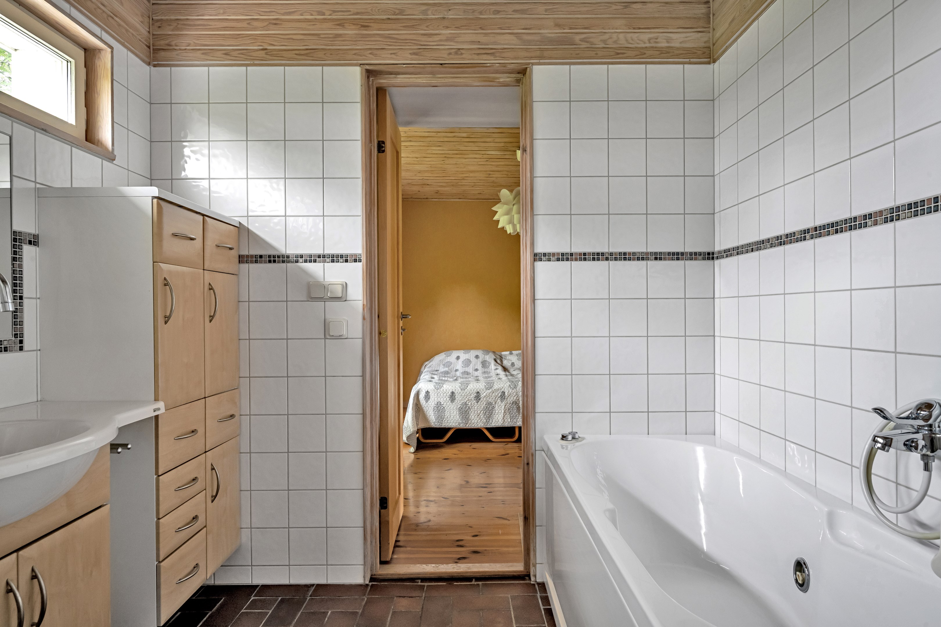 Bostadsbild från Robertsvägen 1, Såld i Berthåga, Uppsala