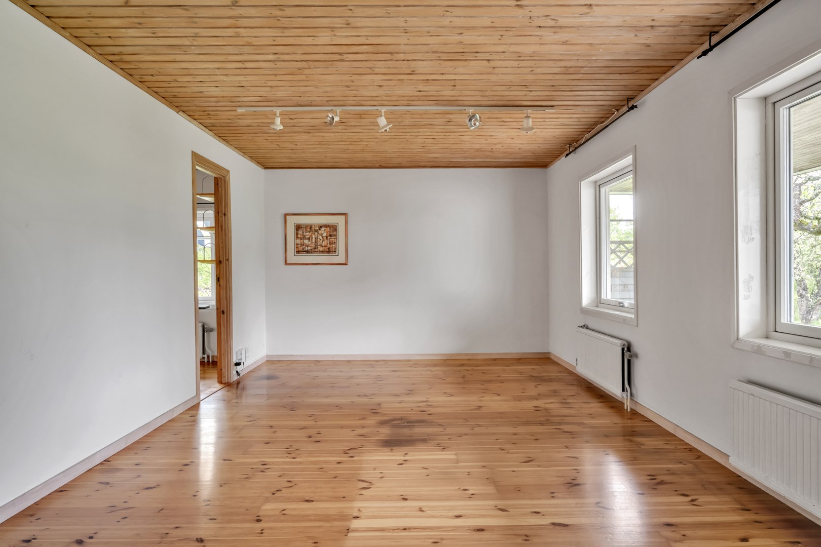 Bostadsbild från Robertsvägen 1, Såld i Berthåga, Uppsala