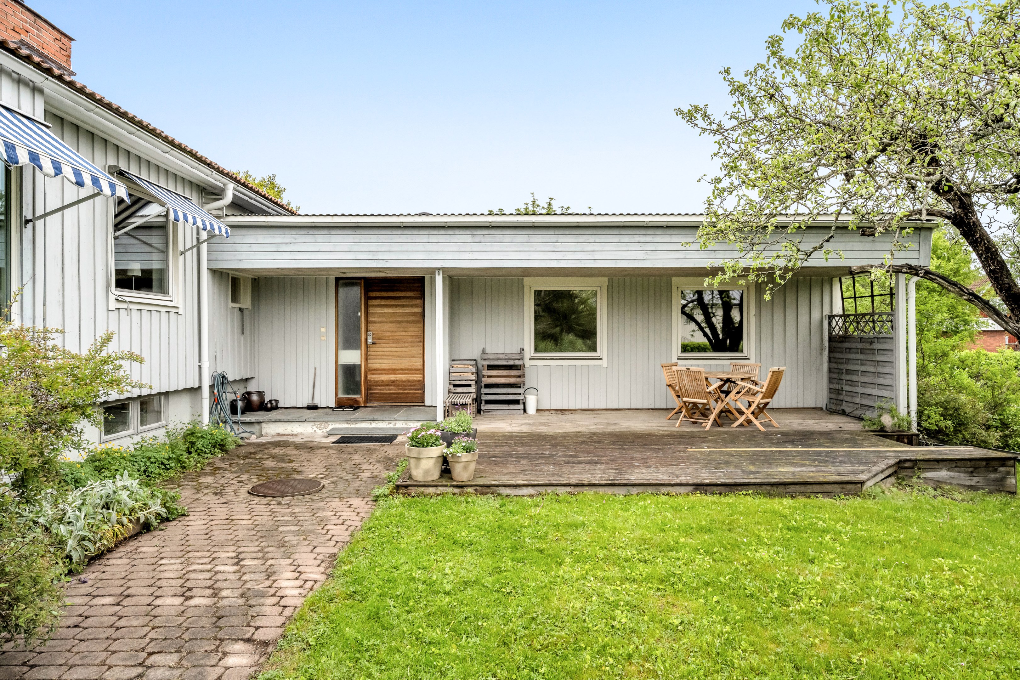 Bostadsbild från Robertsvägen 1, Såld i Berthåga, Uppsala