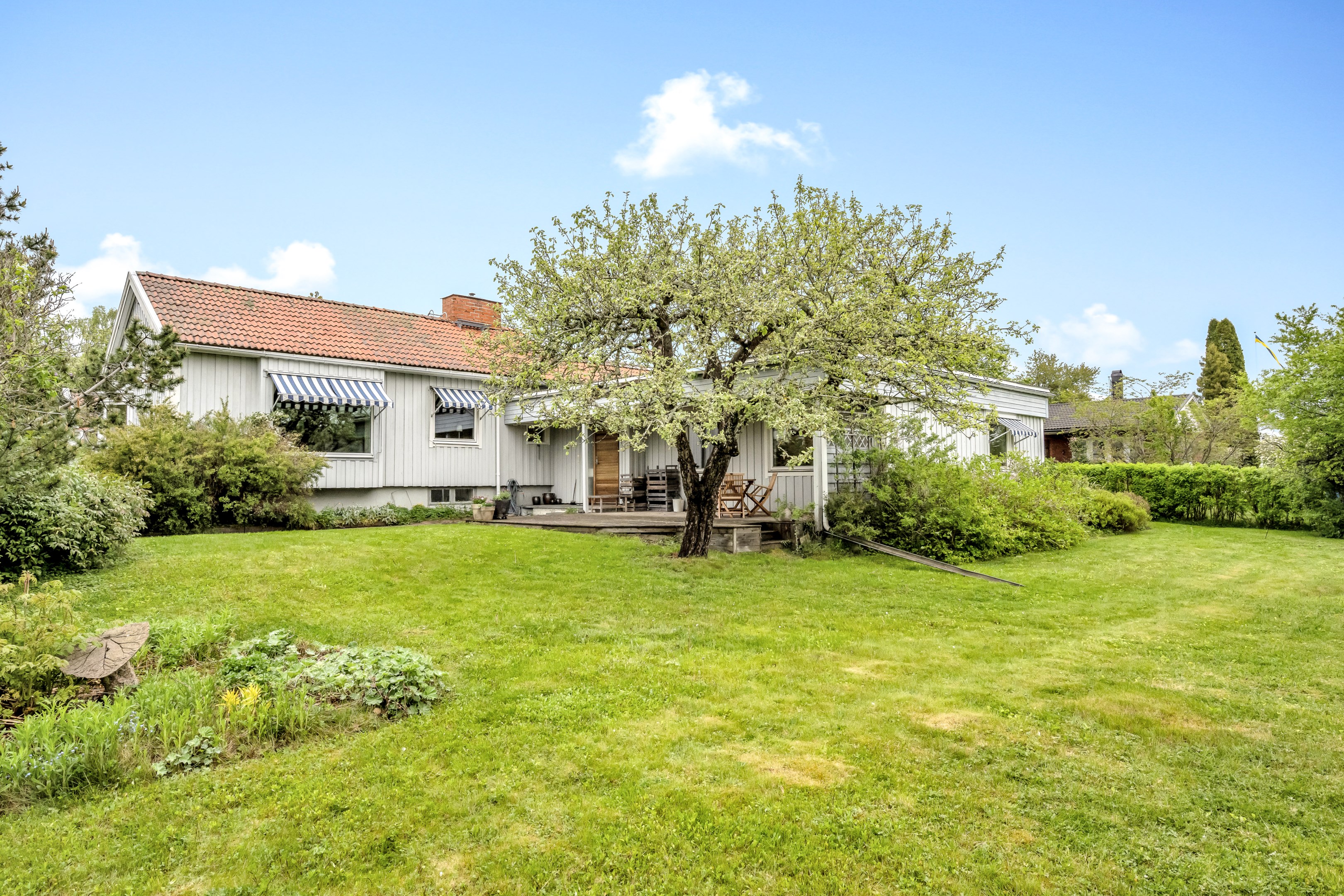 Bostadsbild från Robertsvägen 1, Såld i Berthåga, Uppsala